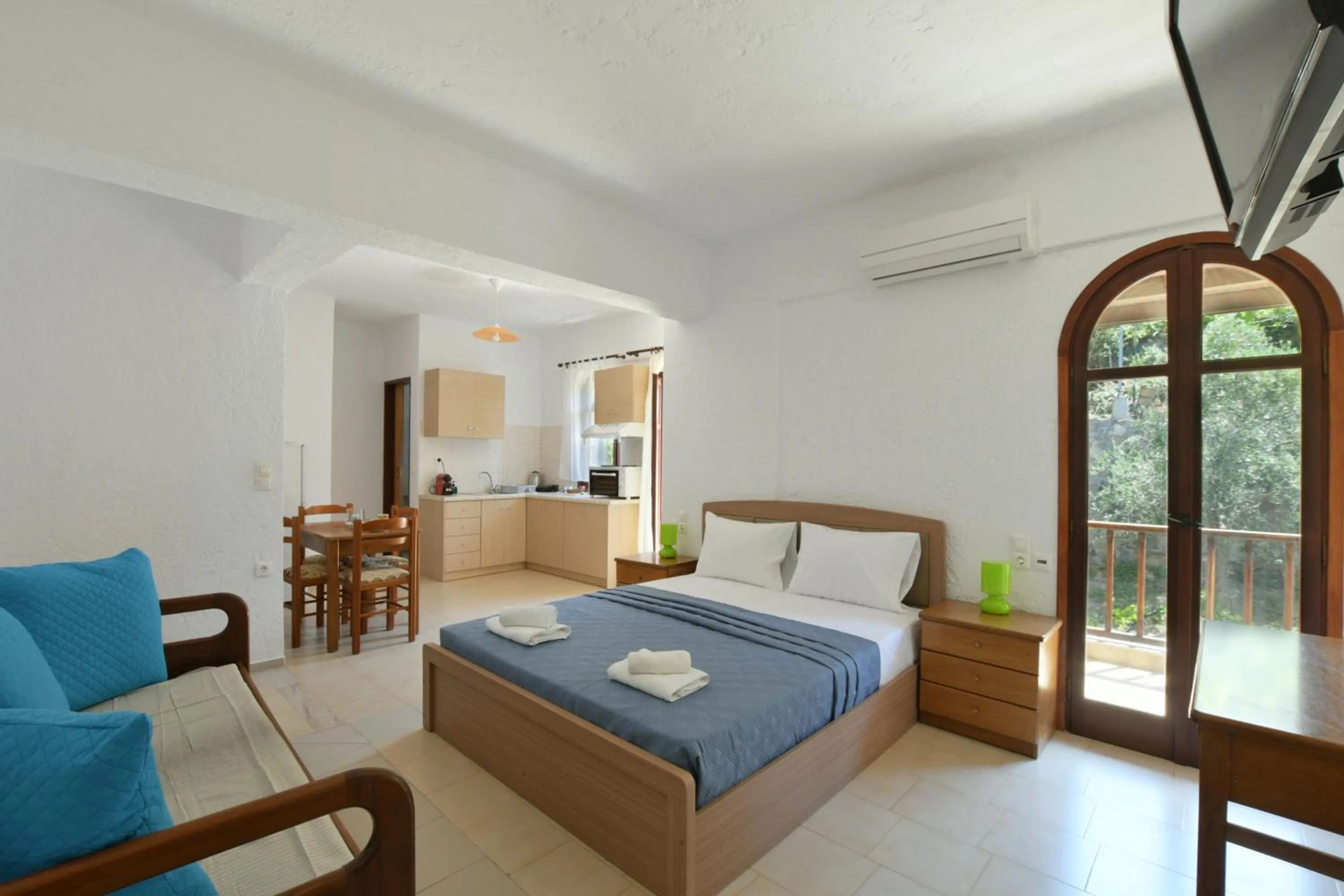 Bed in Galini Apartments