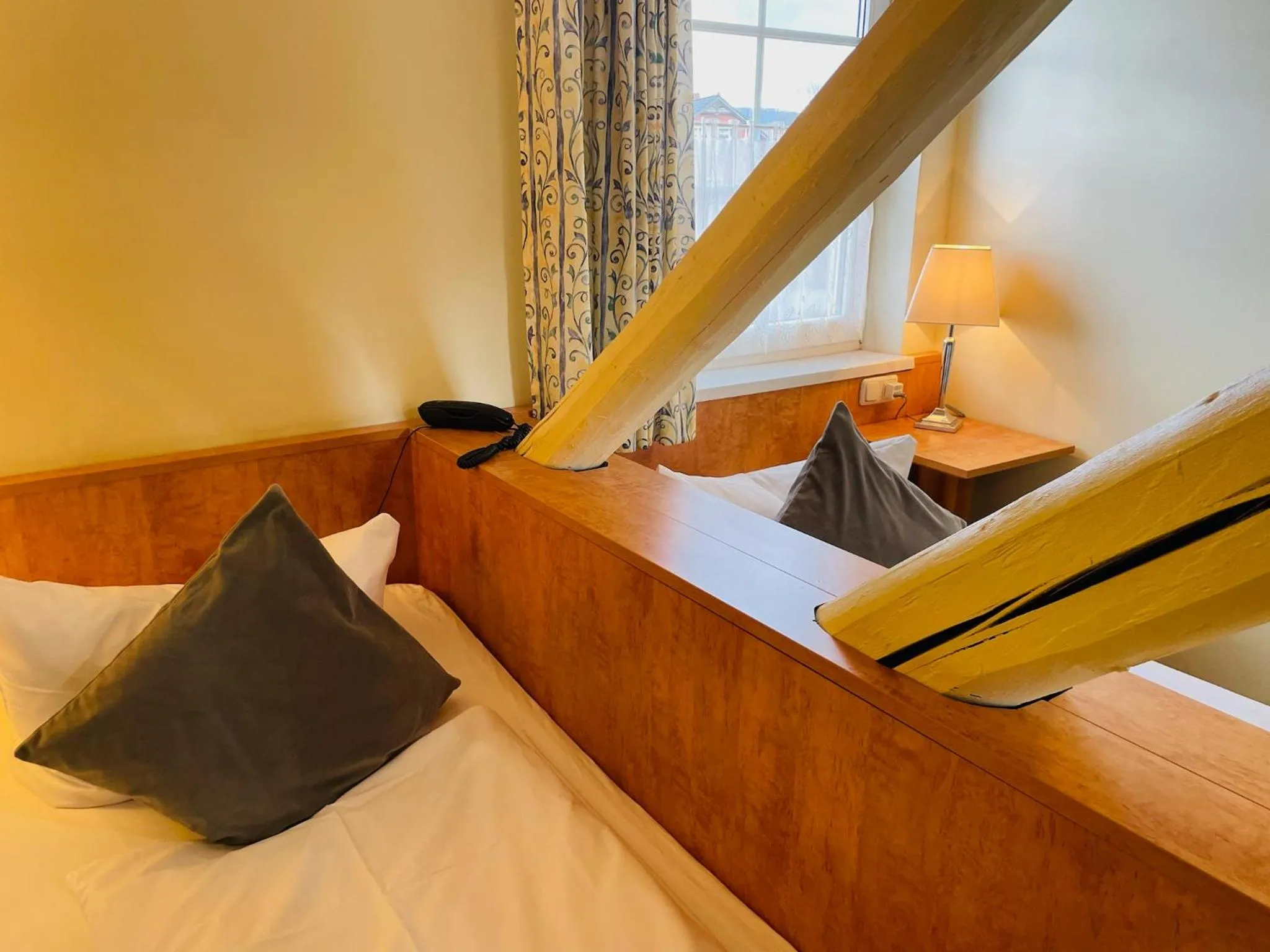 Bed in Harzhotel Warnstedter Krug