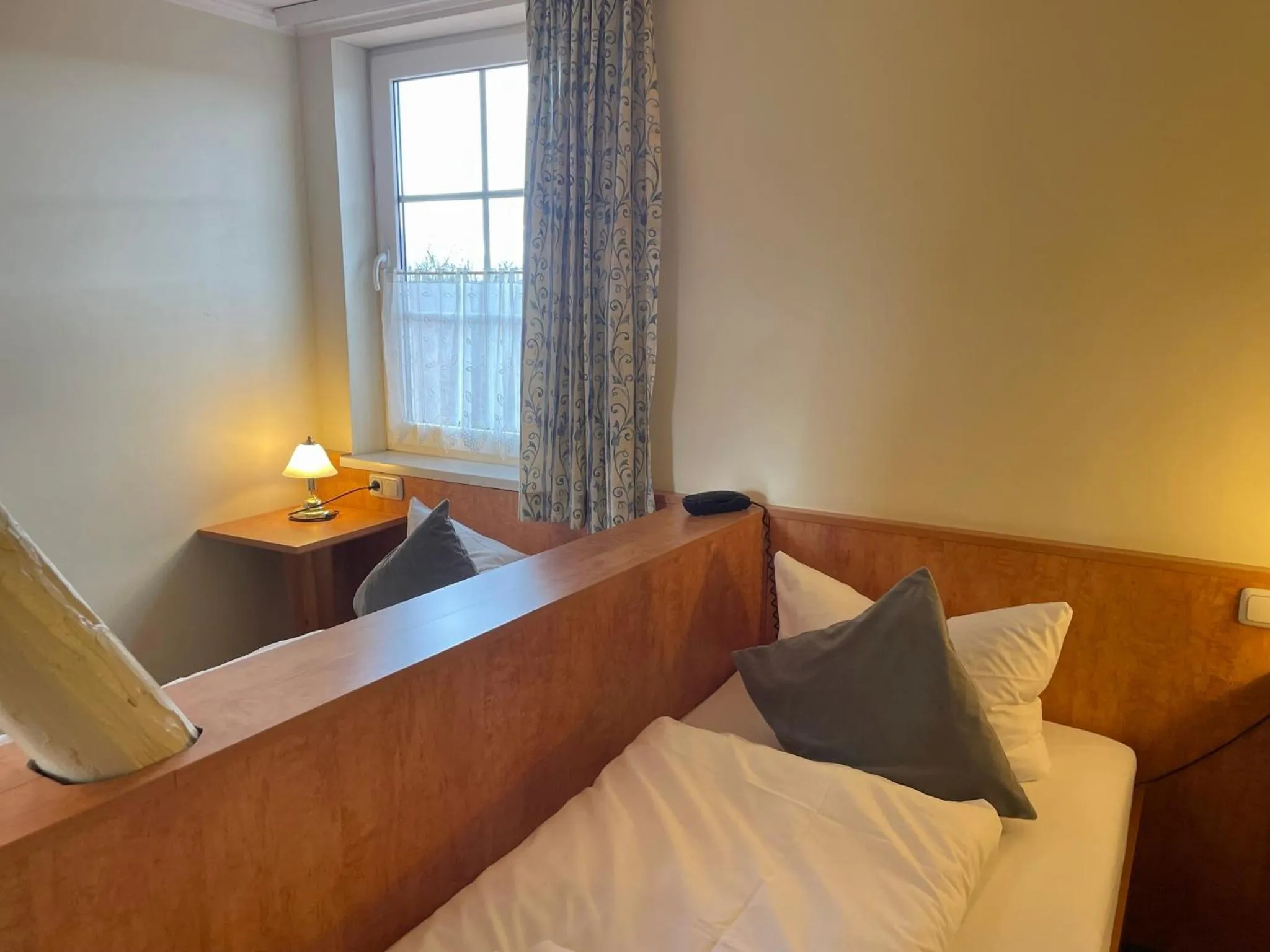 Bed in Harzhotel Warnstedter Krug