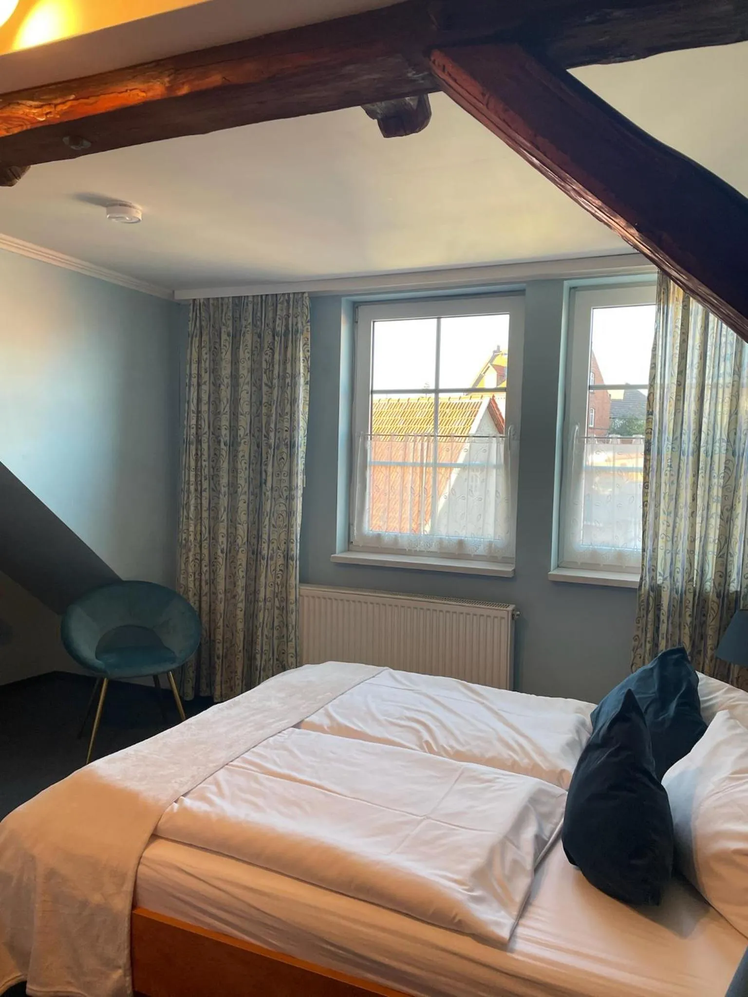 Bed in Harzhotel Warnstedter Krug