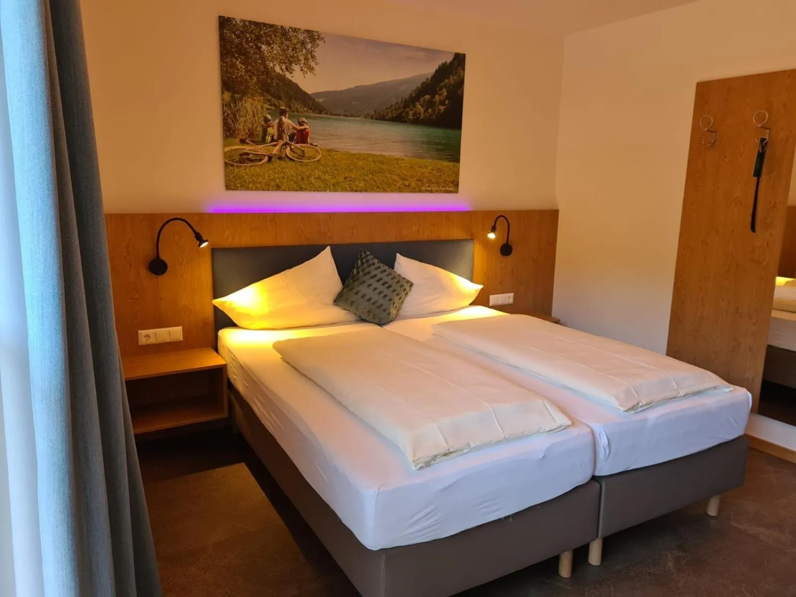 Photo of the whole room, Bed in Dei Hotel Schönblick