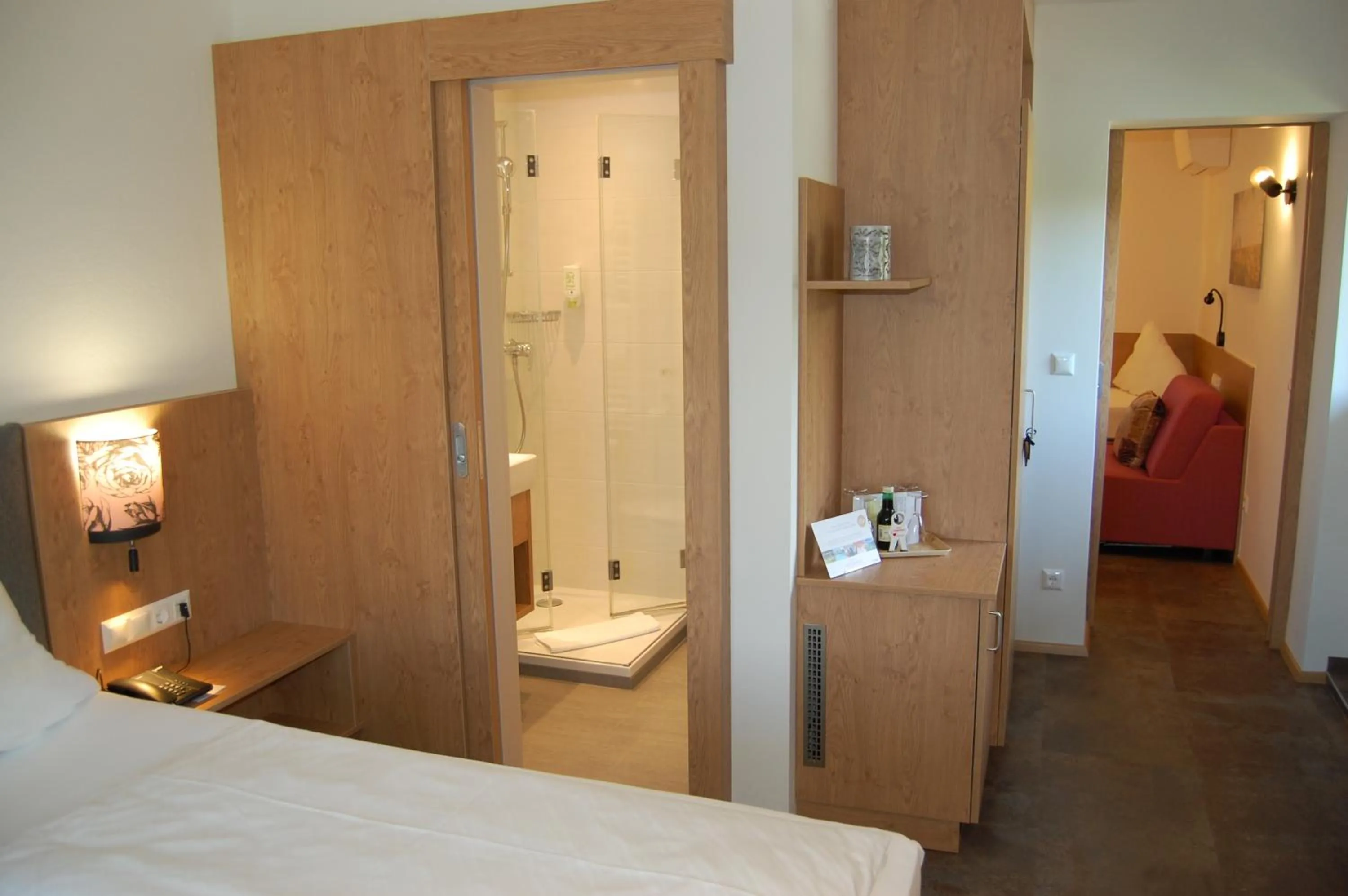 Toilet, Bed in Dei Hotel Schönblick