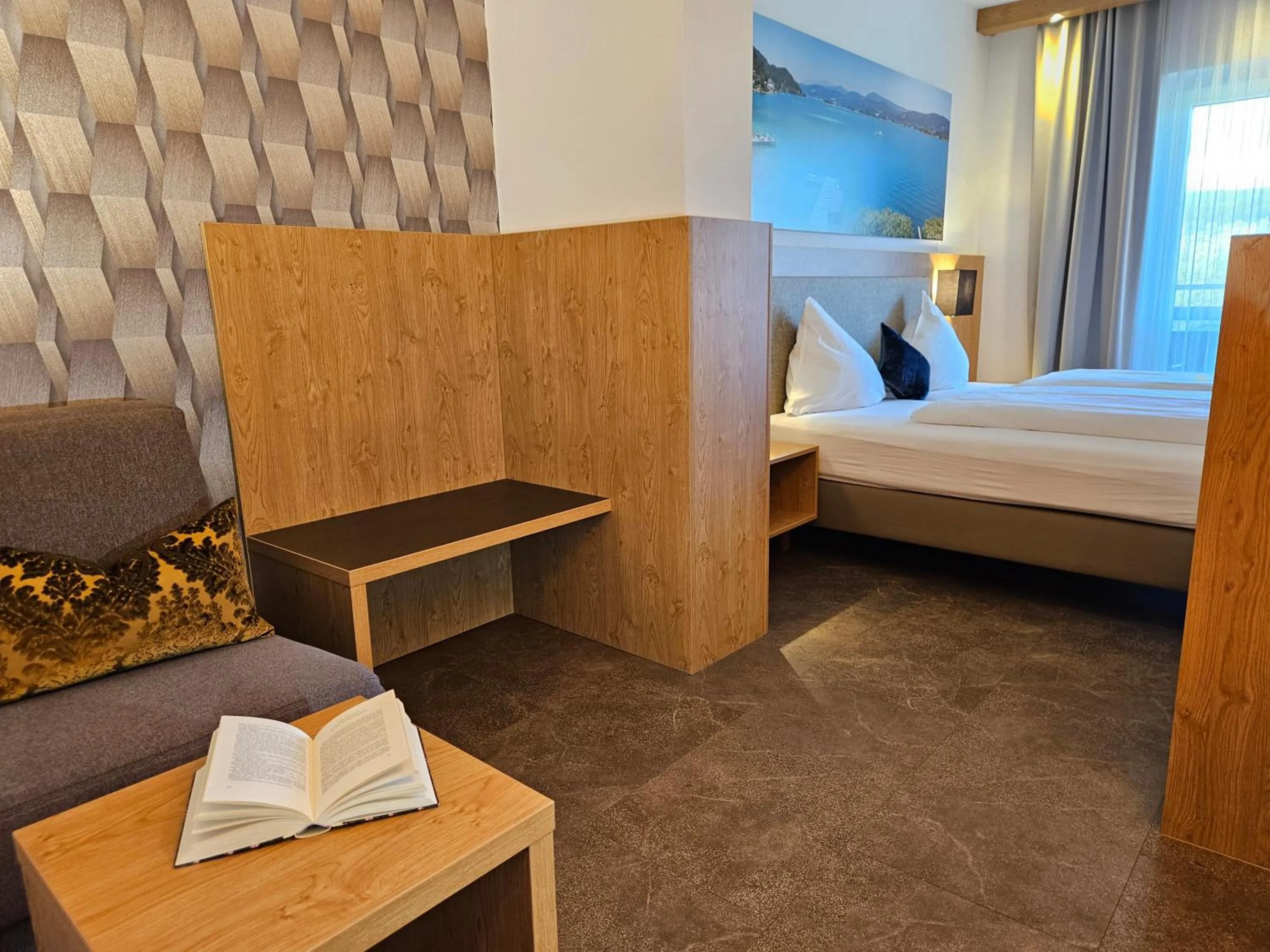 Photo of the whole room, Bed in Dei Hotel Schönblick