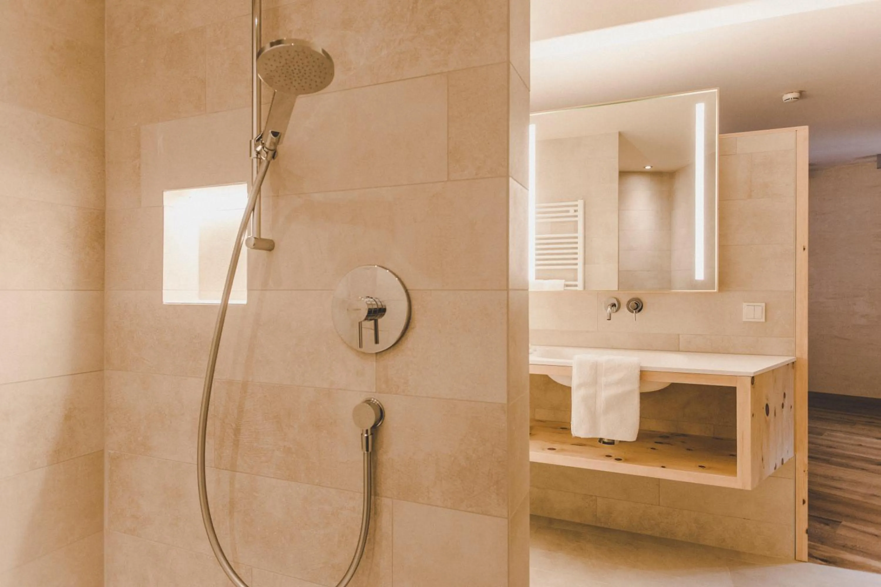 Shower in Arabella Retreat & Spa