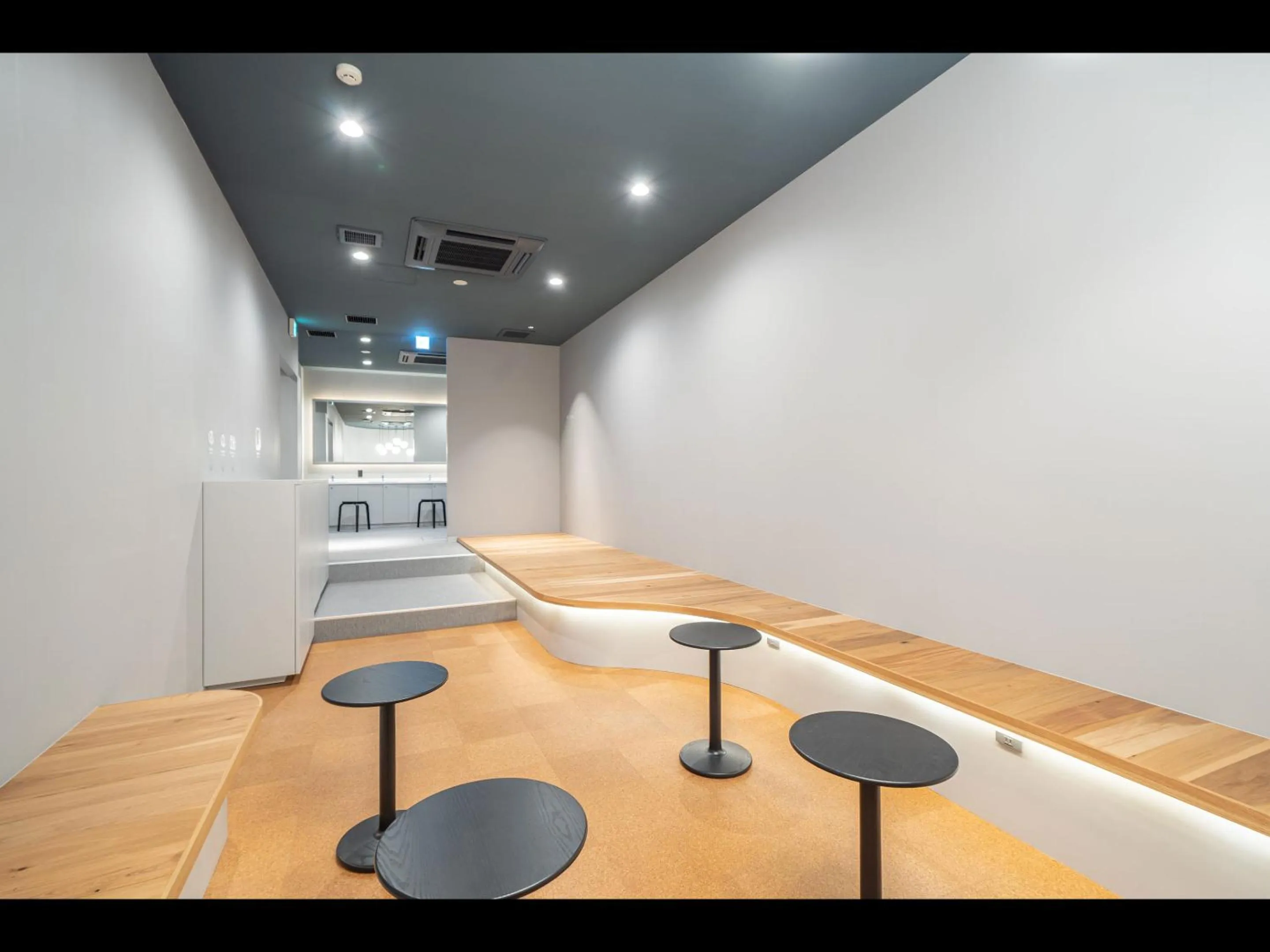 Lounge or bar in Capsule Plus Yokohama Sauna & Capsule