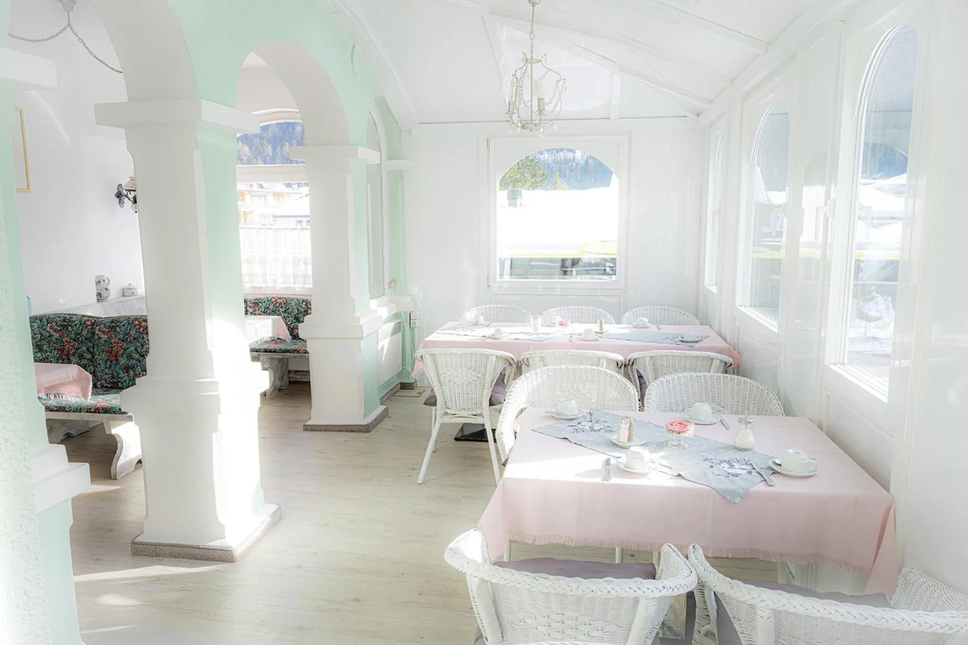 Breakfast in Hotel Garni Hubertus-Nostalgie & Charme