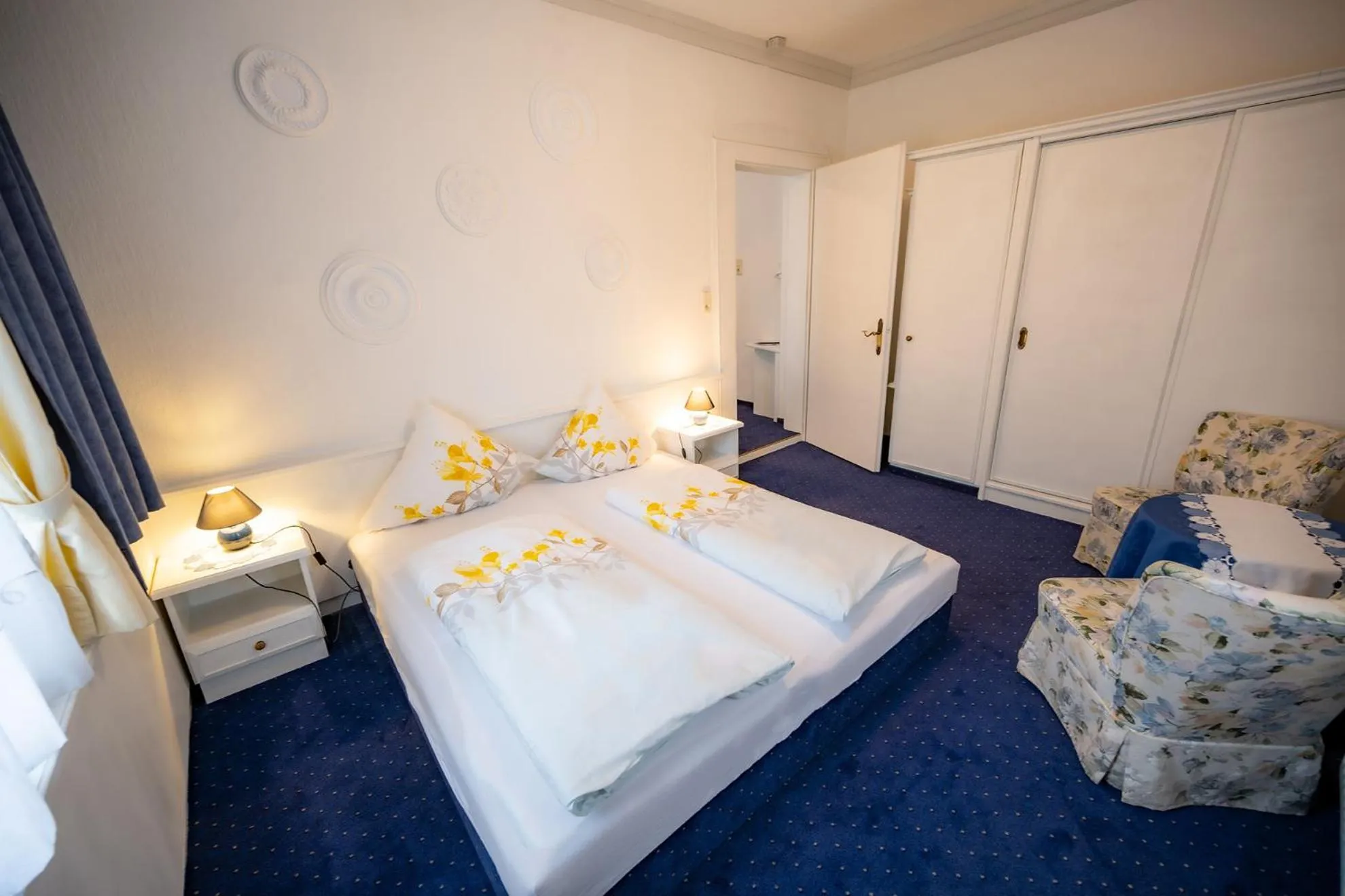 Bedroom, Bed in Hotel Garni Hubertus-Nostalgie & Charme