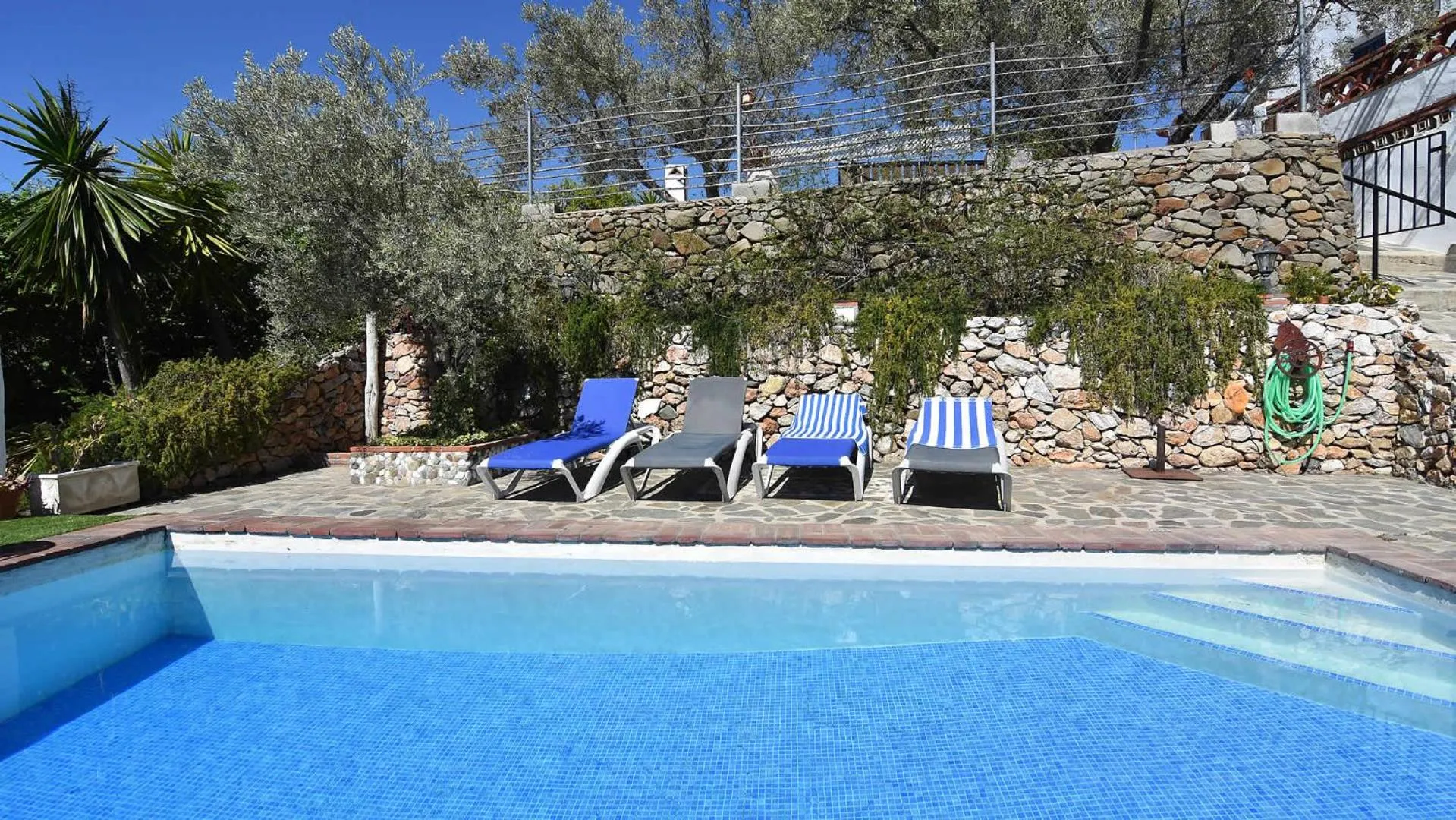 Swimming pool in Villa Azul by Casitas Select