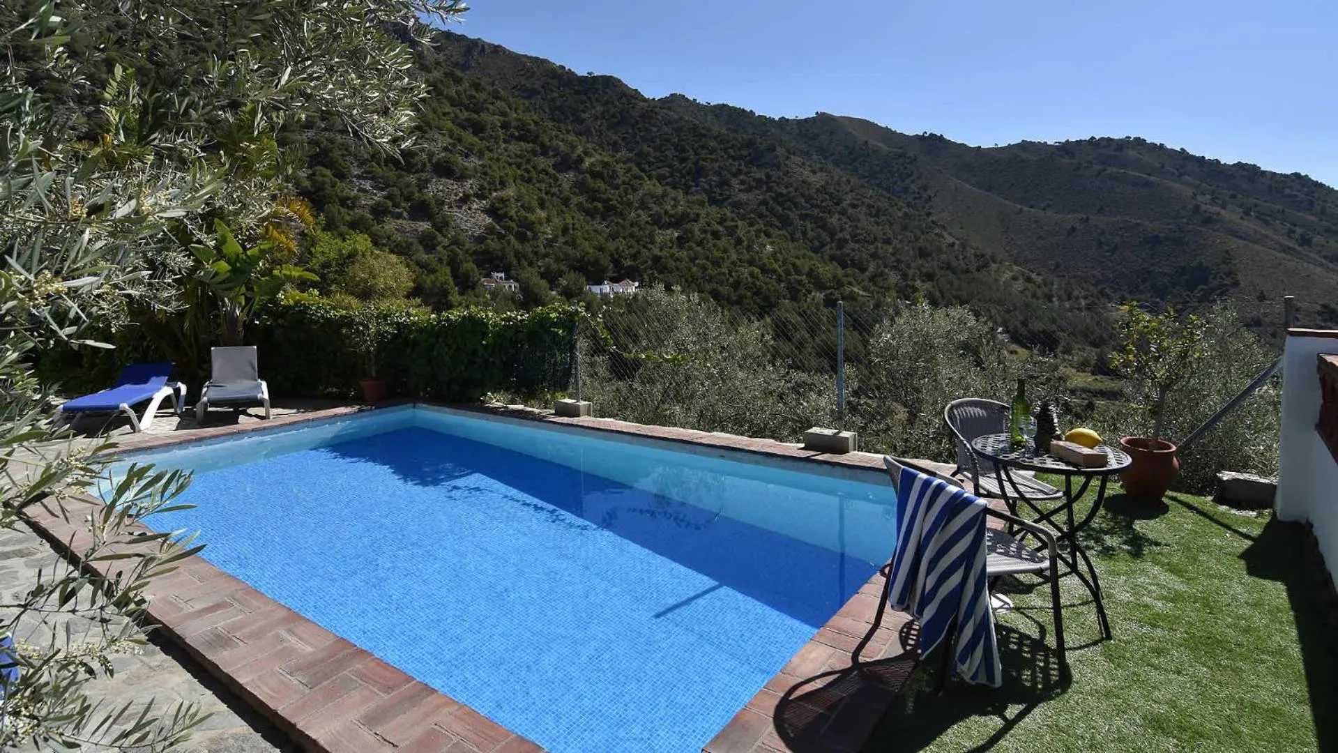 Swimming pool in Villa Azul by Casitas Select