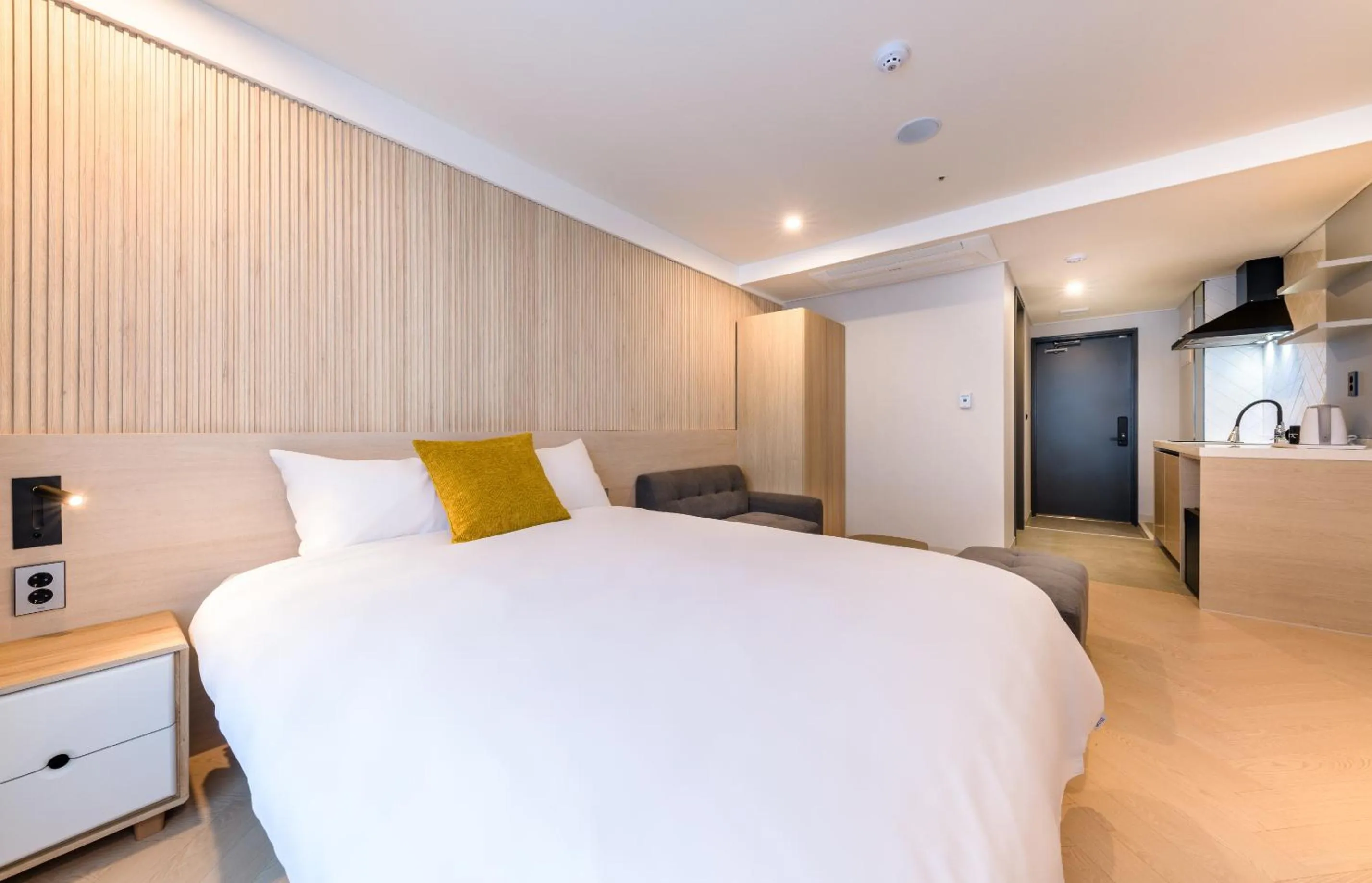 Bed in Ventimo Hotel & Residence Jeju