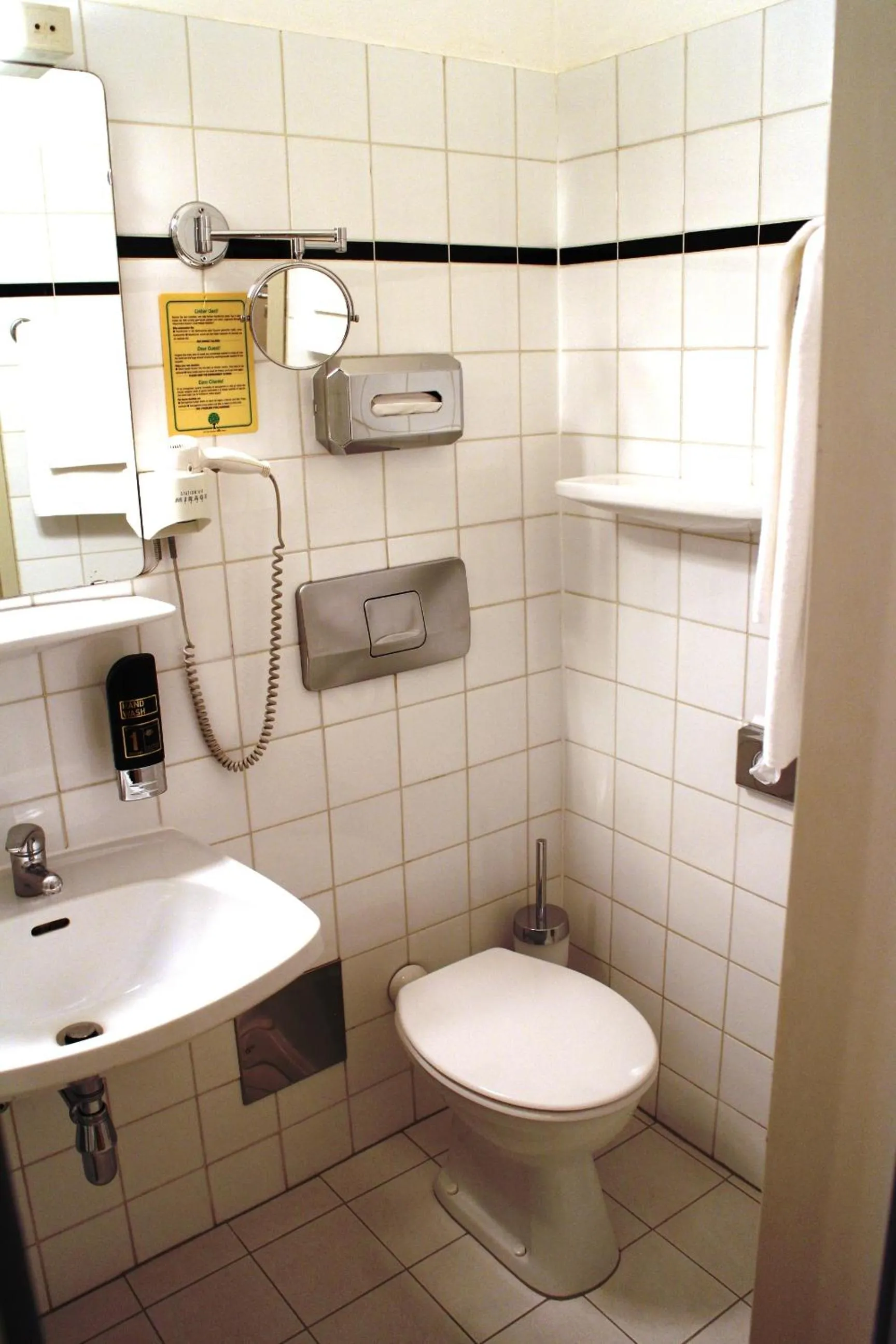 Bathroom in Hotel Graf Stadion