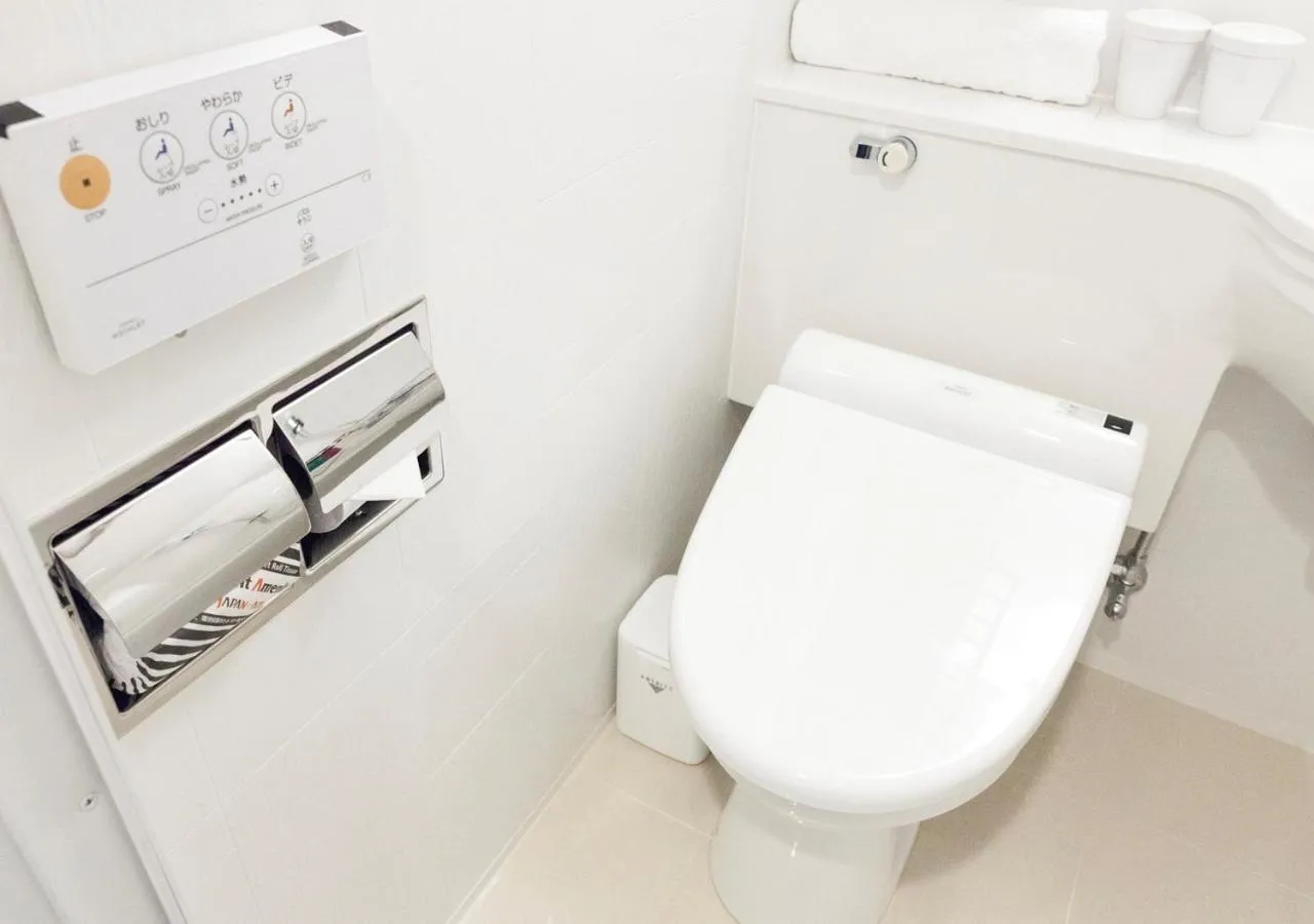 Toilet in APA Hotel & Resort Hakata Ekihigashi