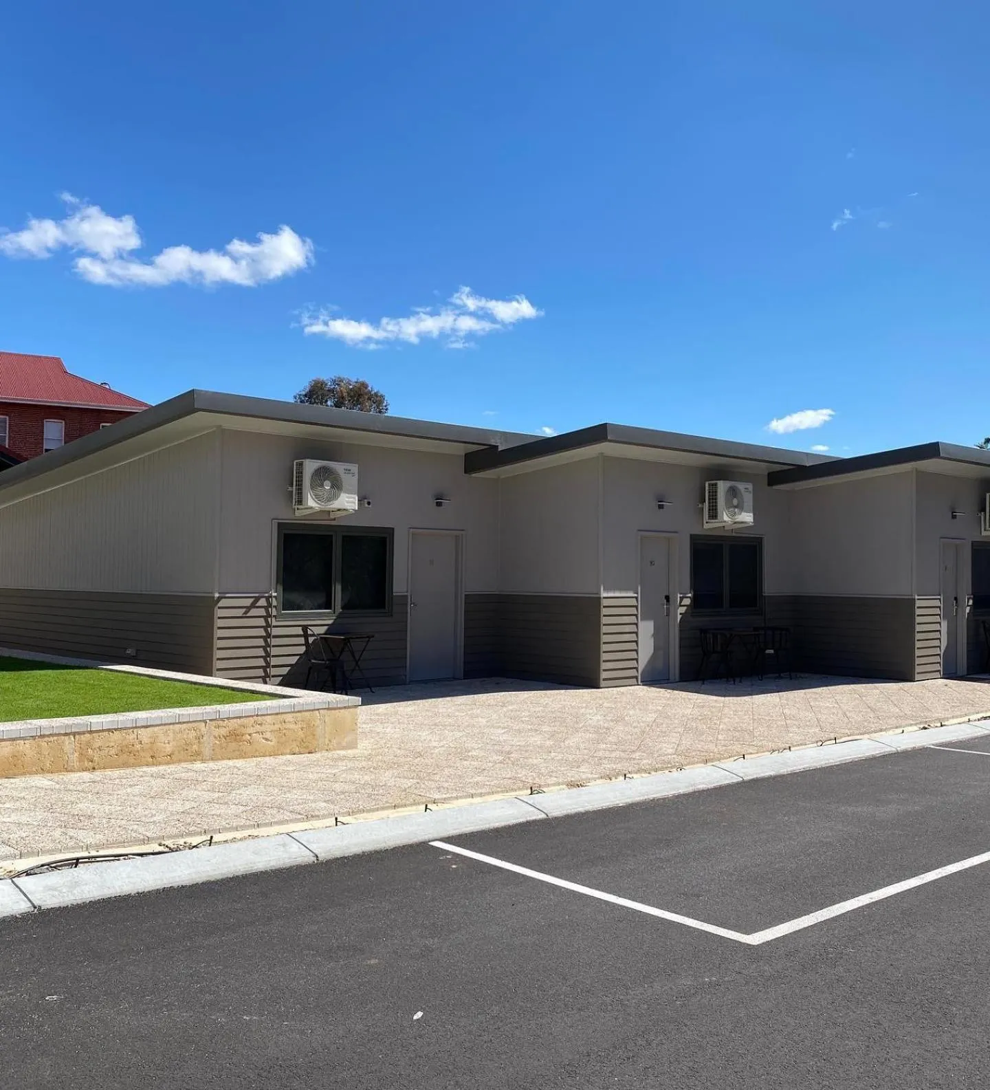 Property building in Victoria Hotel Toodyay