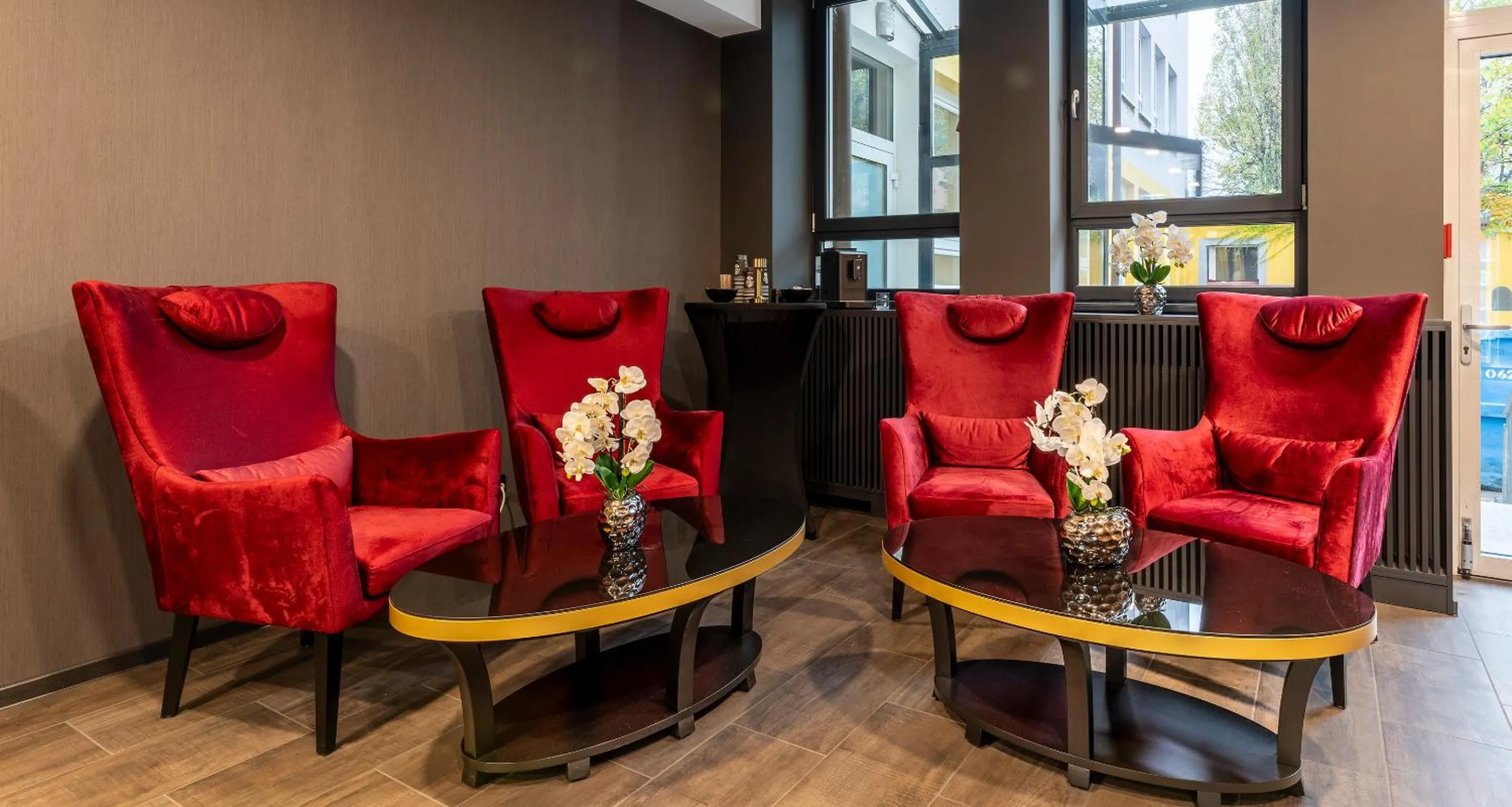 Lobby or reception in PLAZA INN Salzburg City