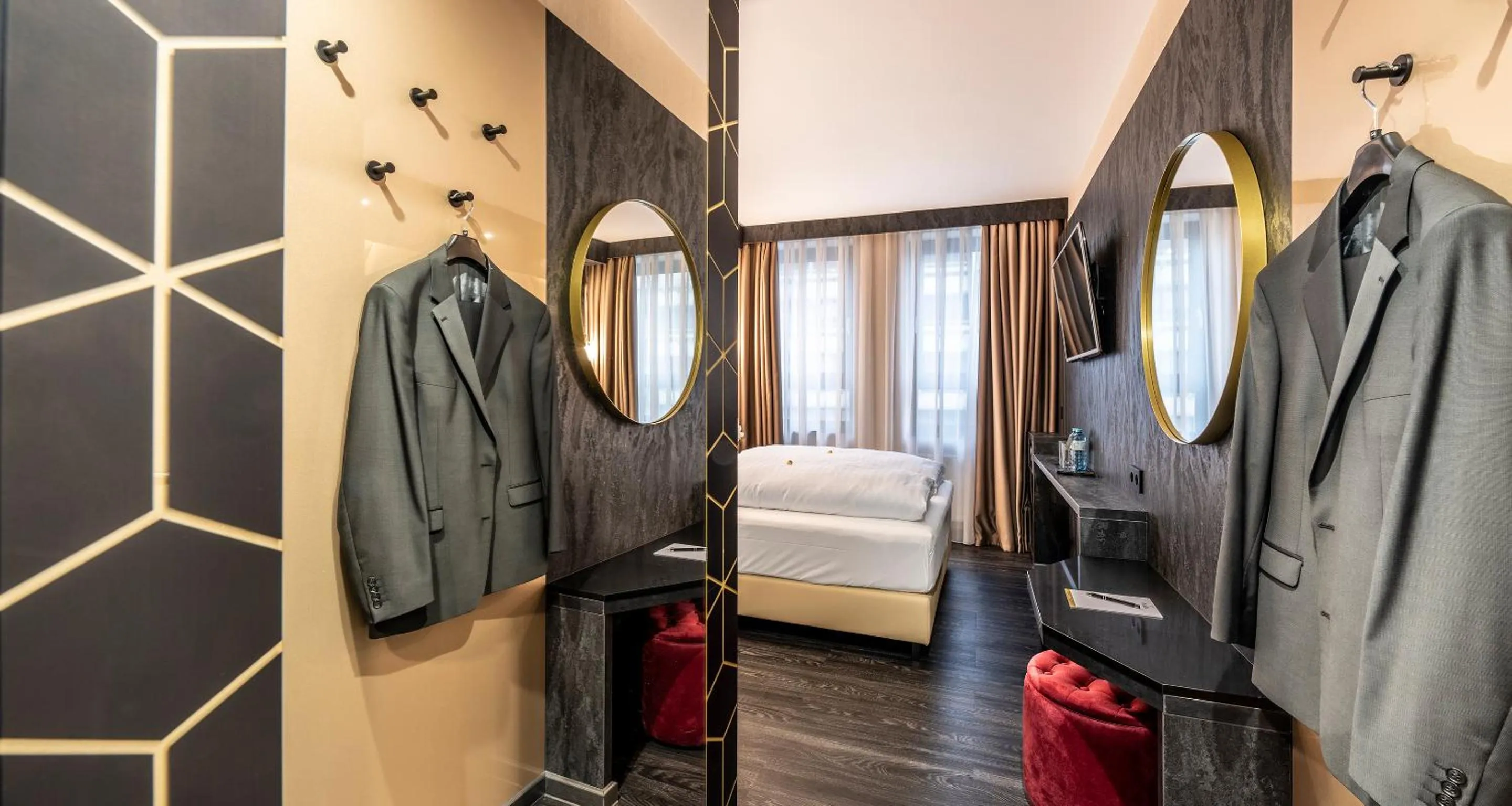 Photo of the whole room, Bed in PLAZA INN Salzburg City