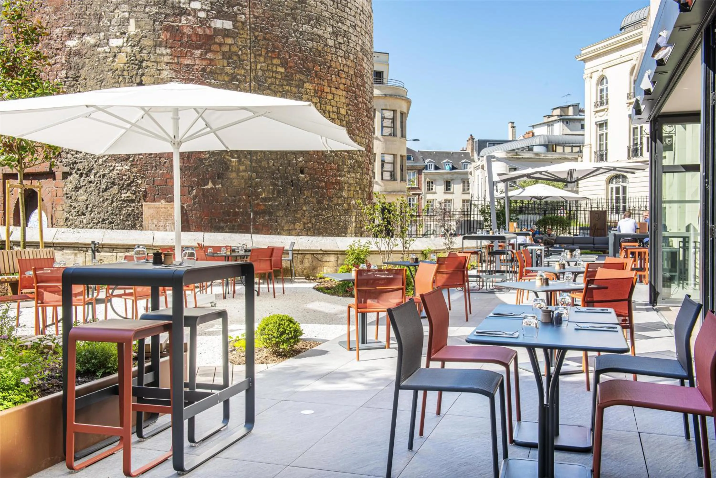 Restaurant/places to eat in Radisson Blu Hotel, Rouen Centre