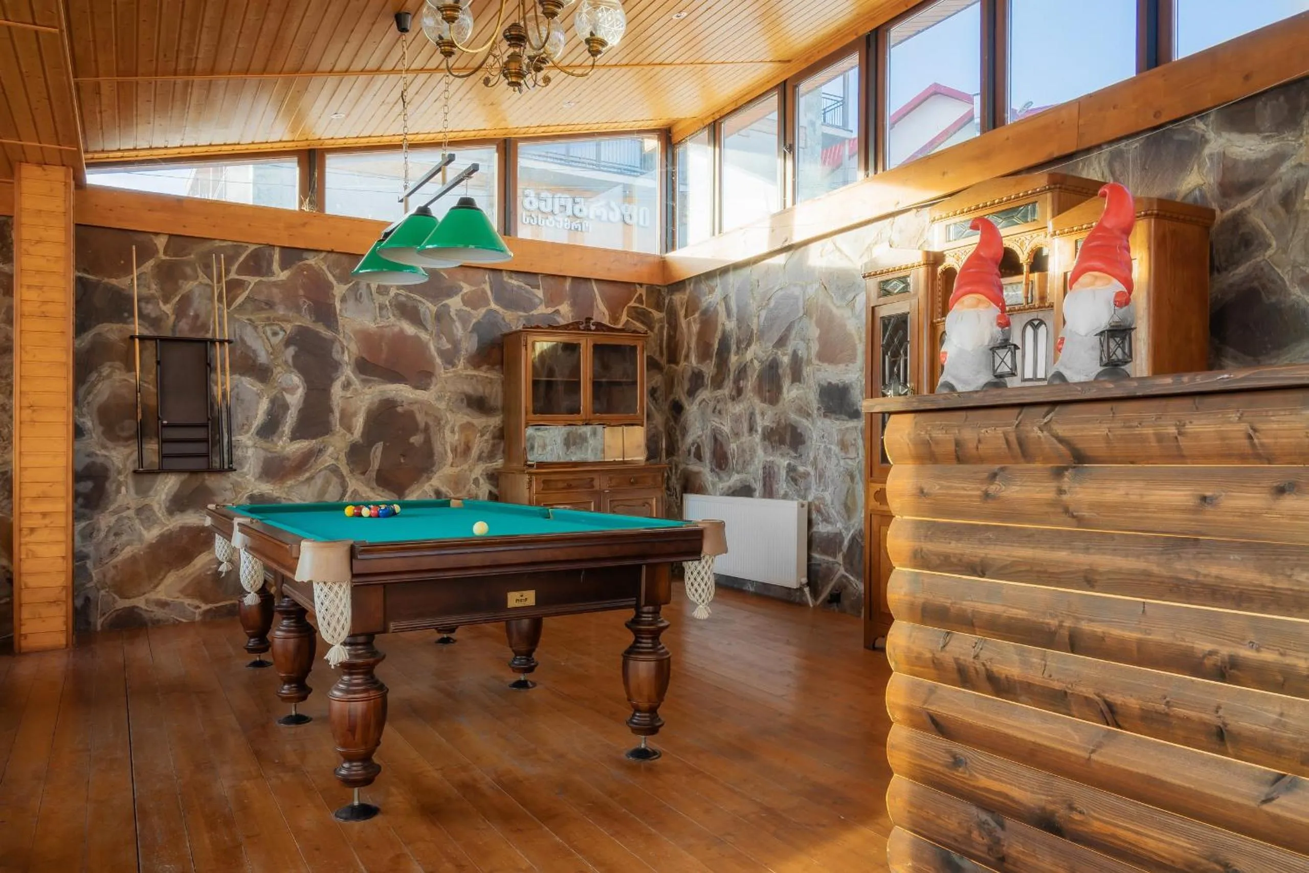 Billiard in Hotel GoodAura