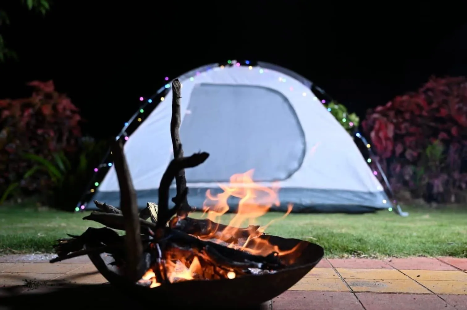 Night in Heavens Edge Resort