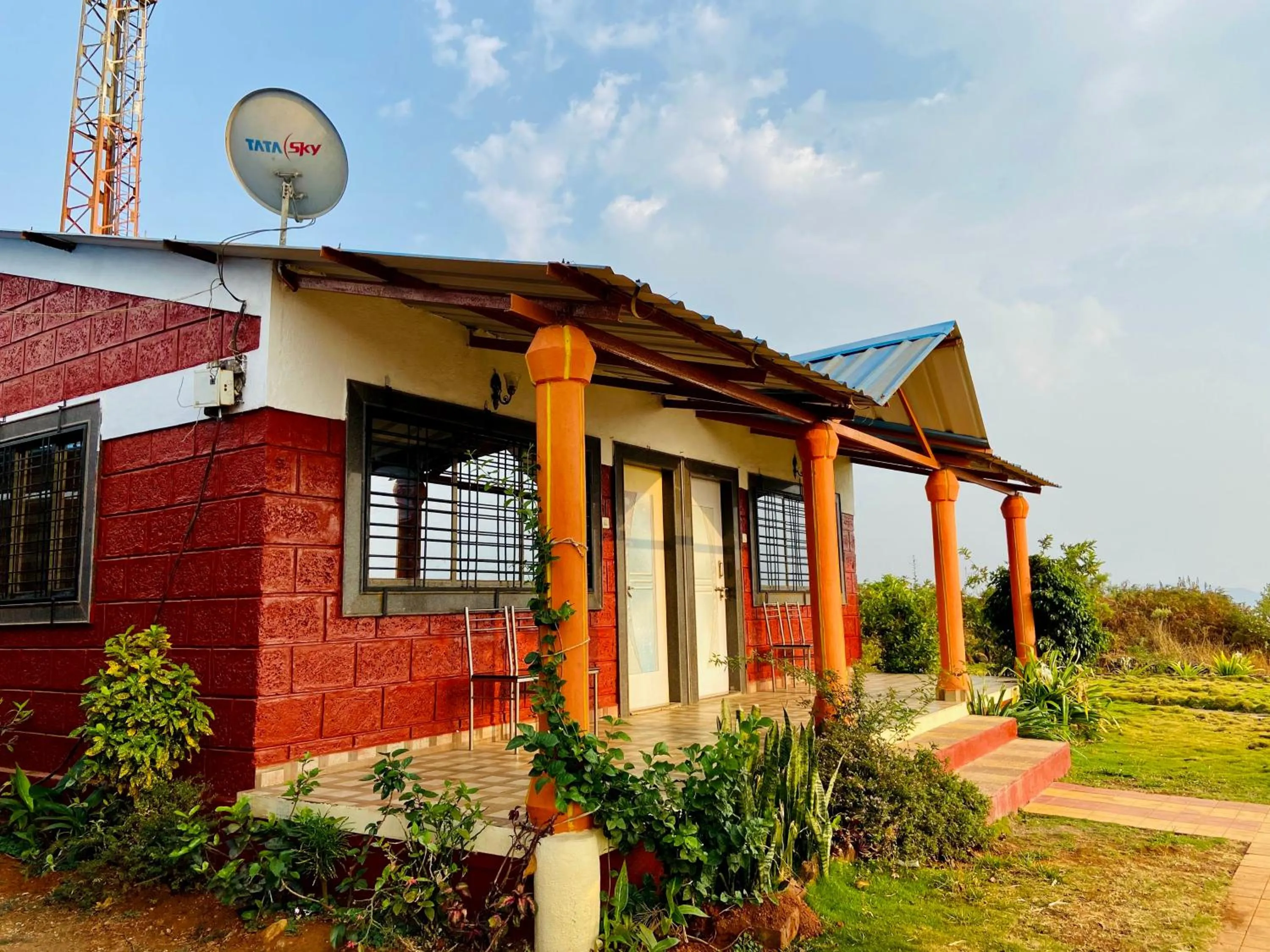 Facade/entrance in Heavens Edge Resort
