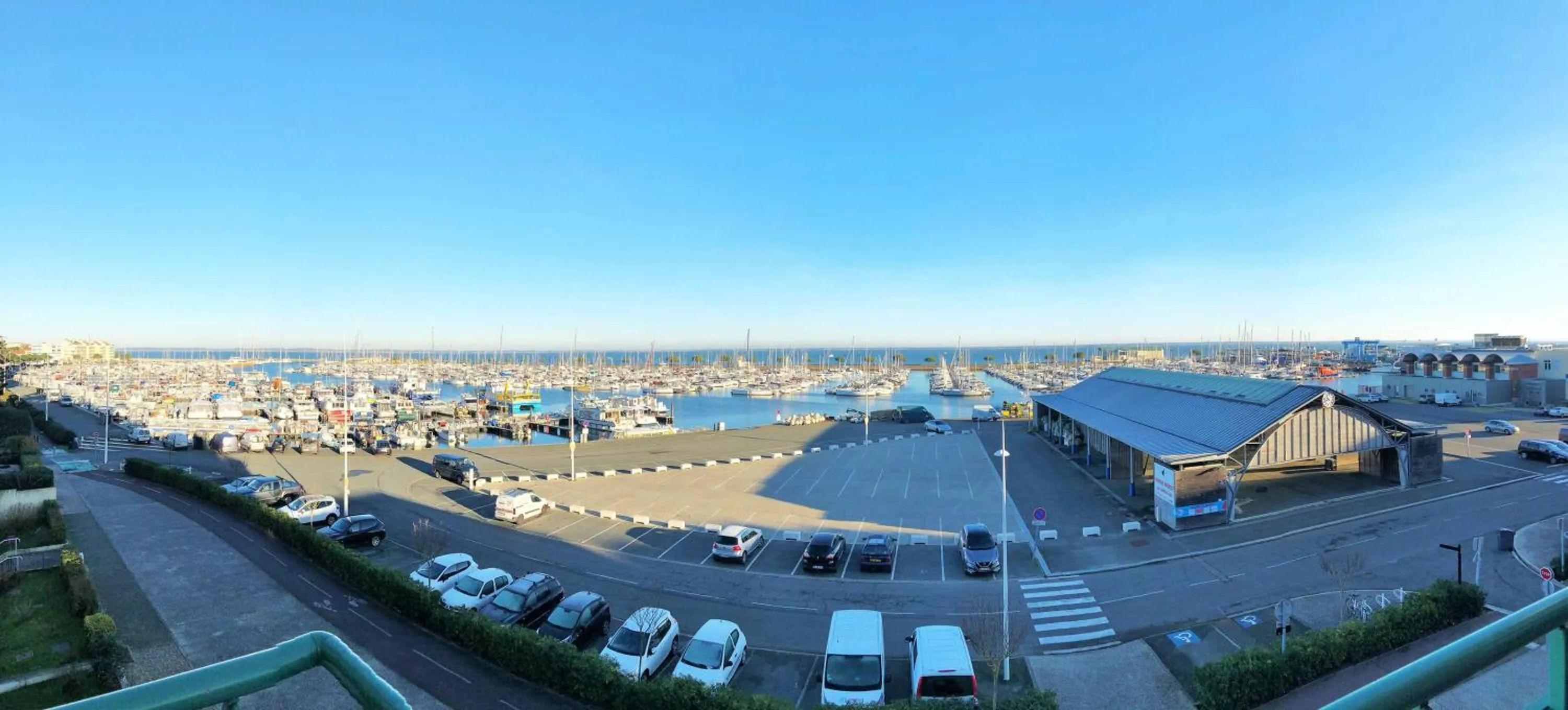 LUCIA appartement standing vue bassin