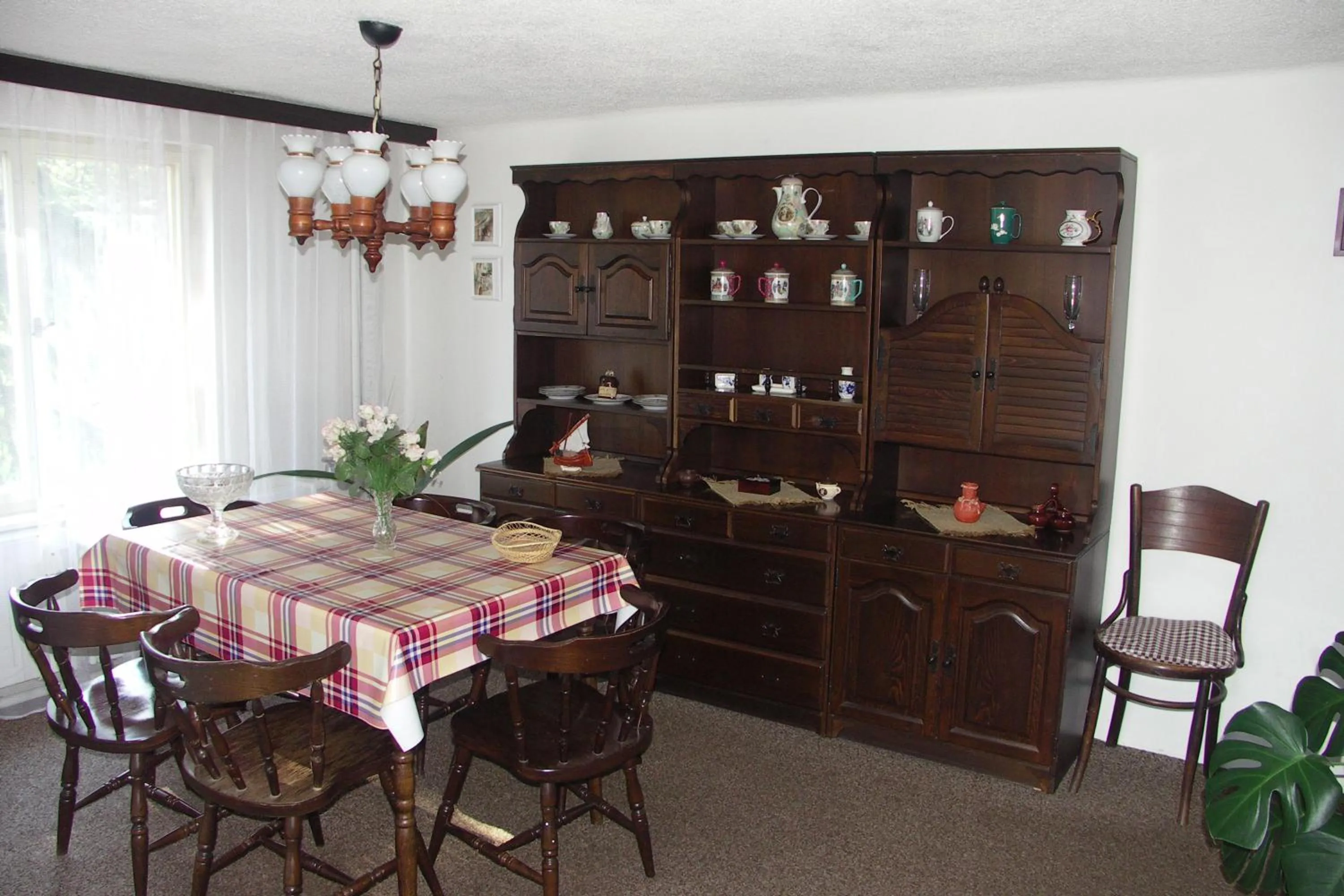 Dining area in Edy Dum