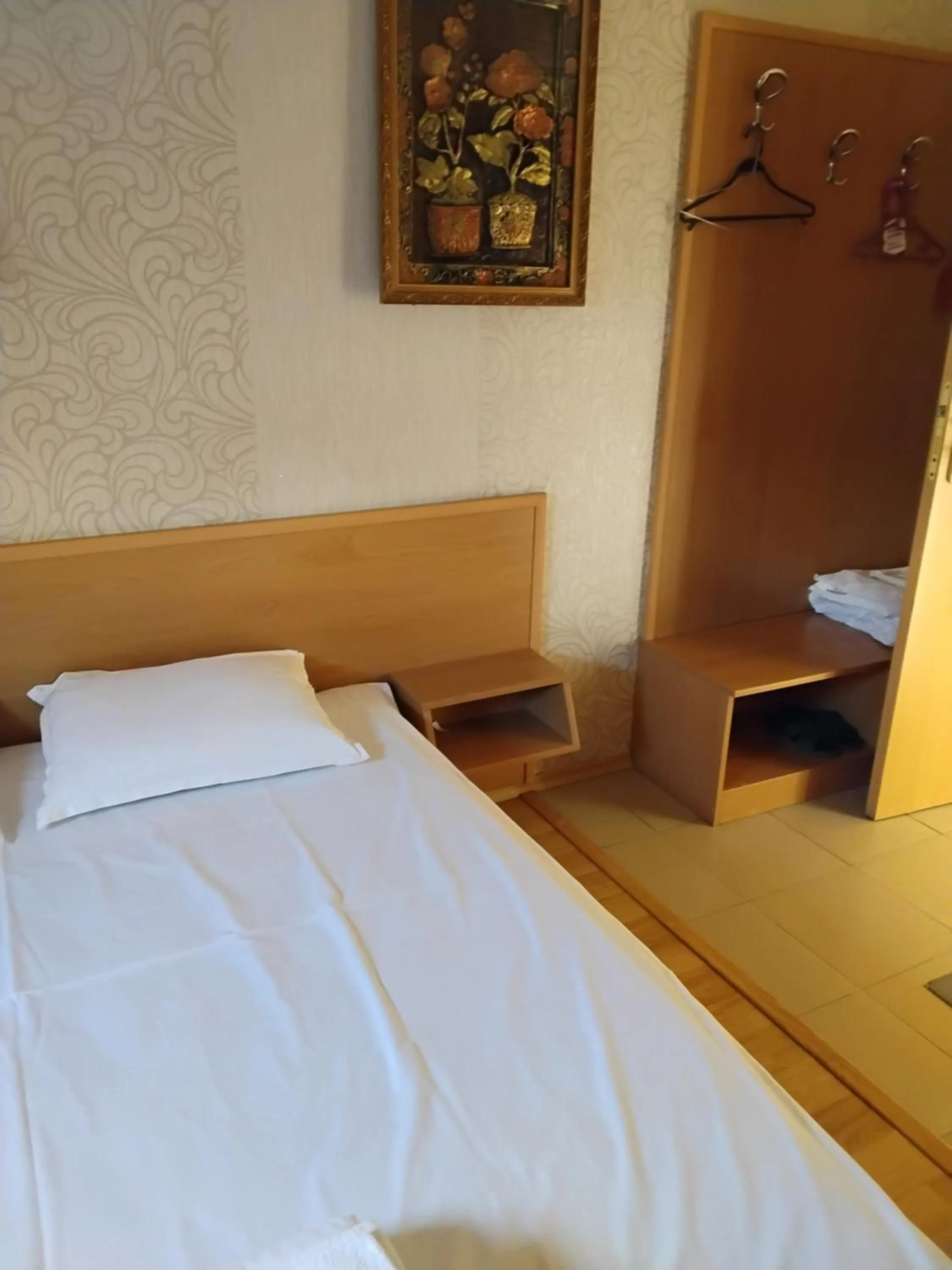 Bed in Hotel Mehdjarel