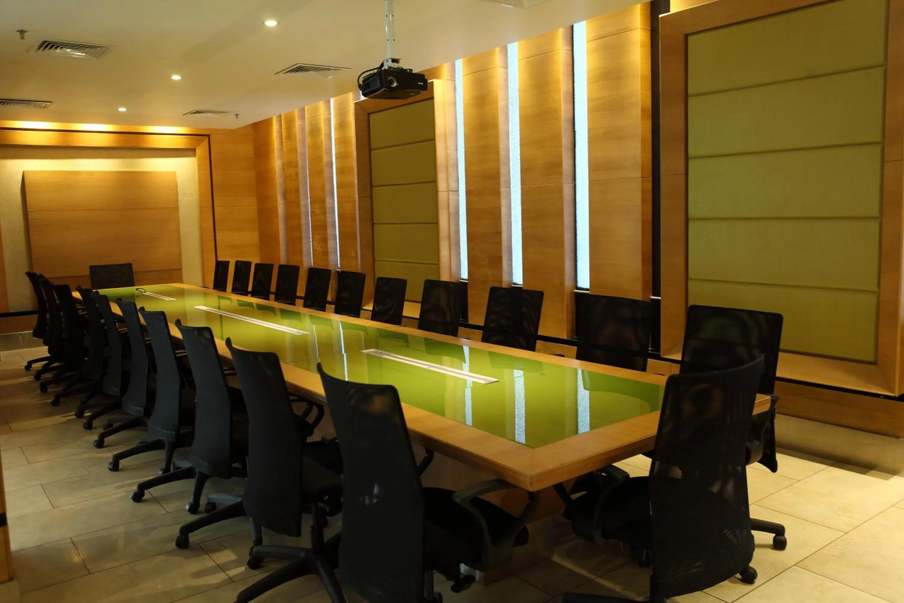 Business facilities in Ginger Kochi MG Road