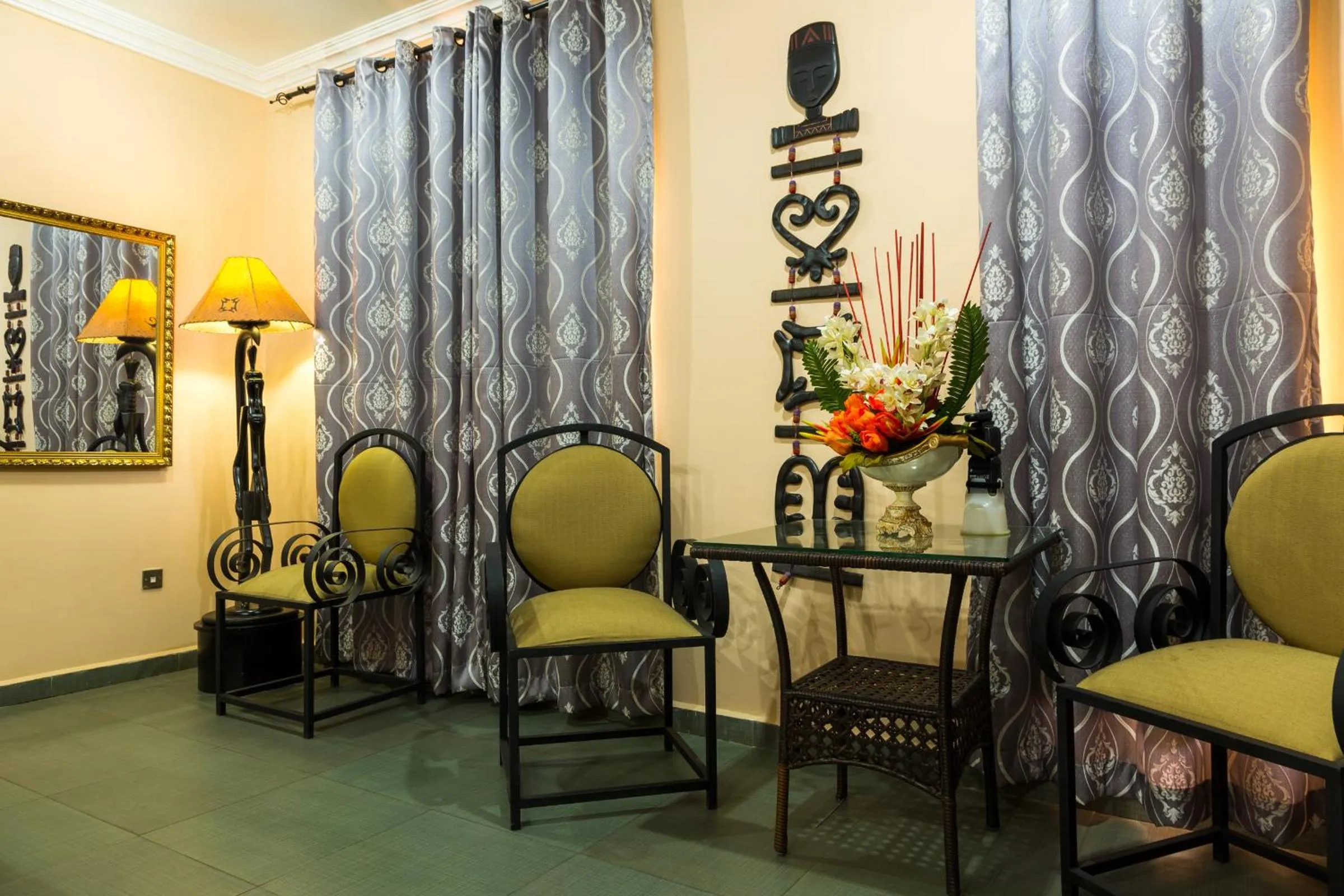 Decorative detail in Midindi Hotel