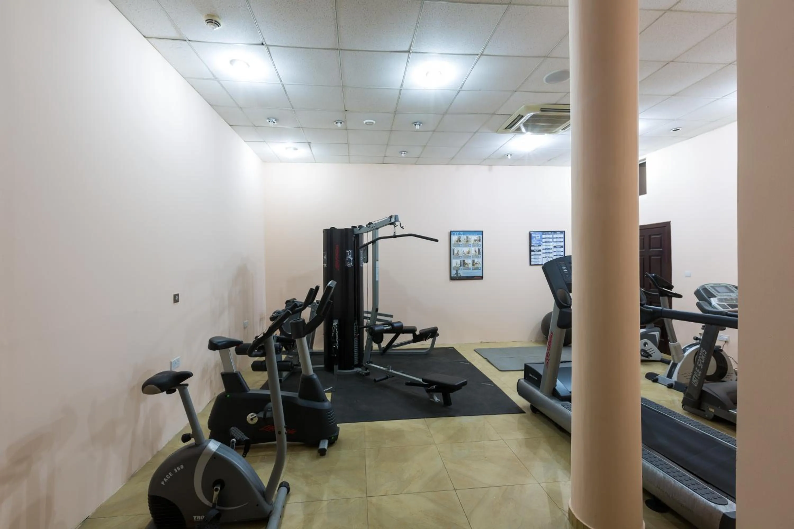 Fitness centre/facilities in Midindi Hotel