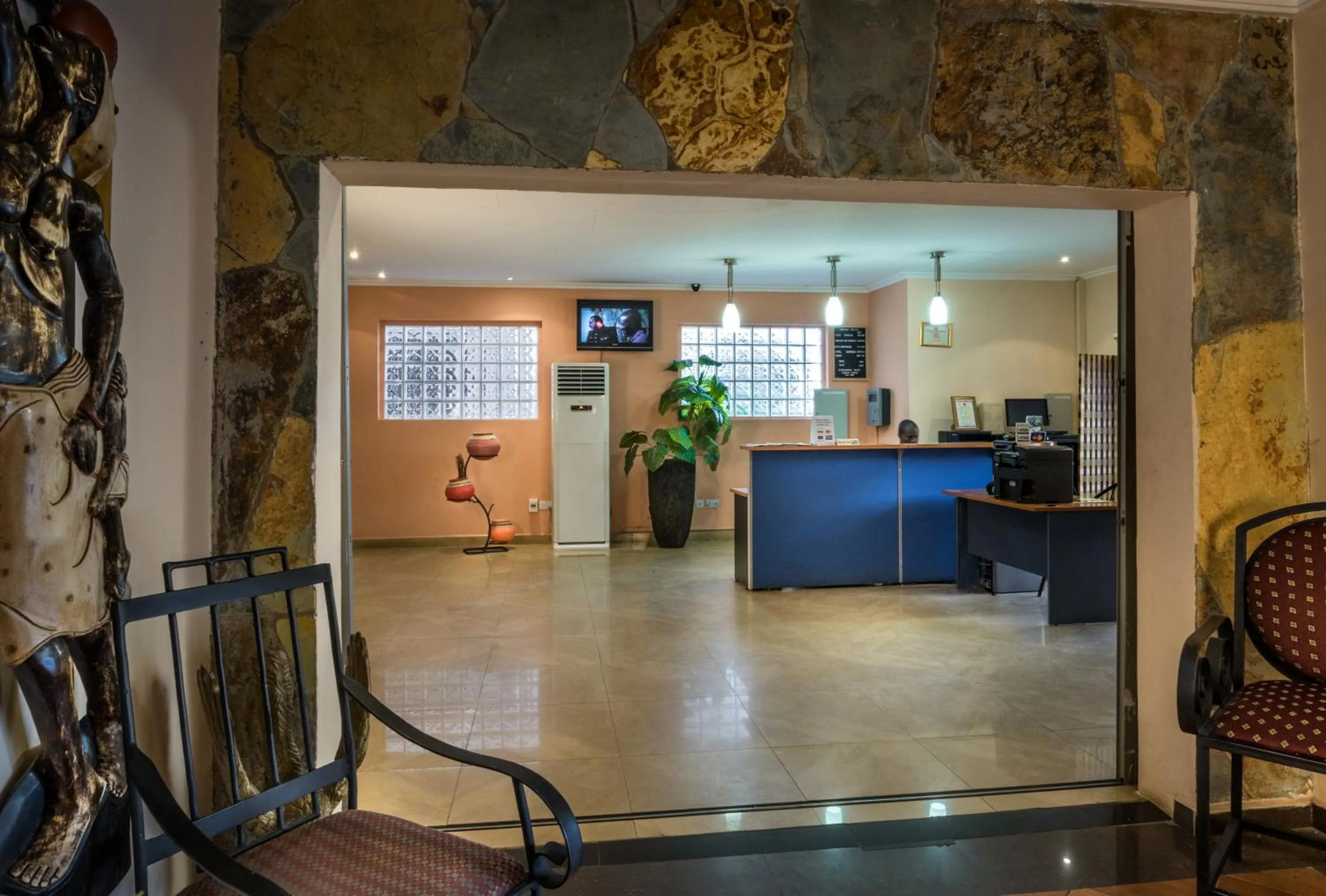 Lobby or reception in Midindi Hotel