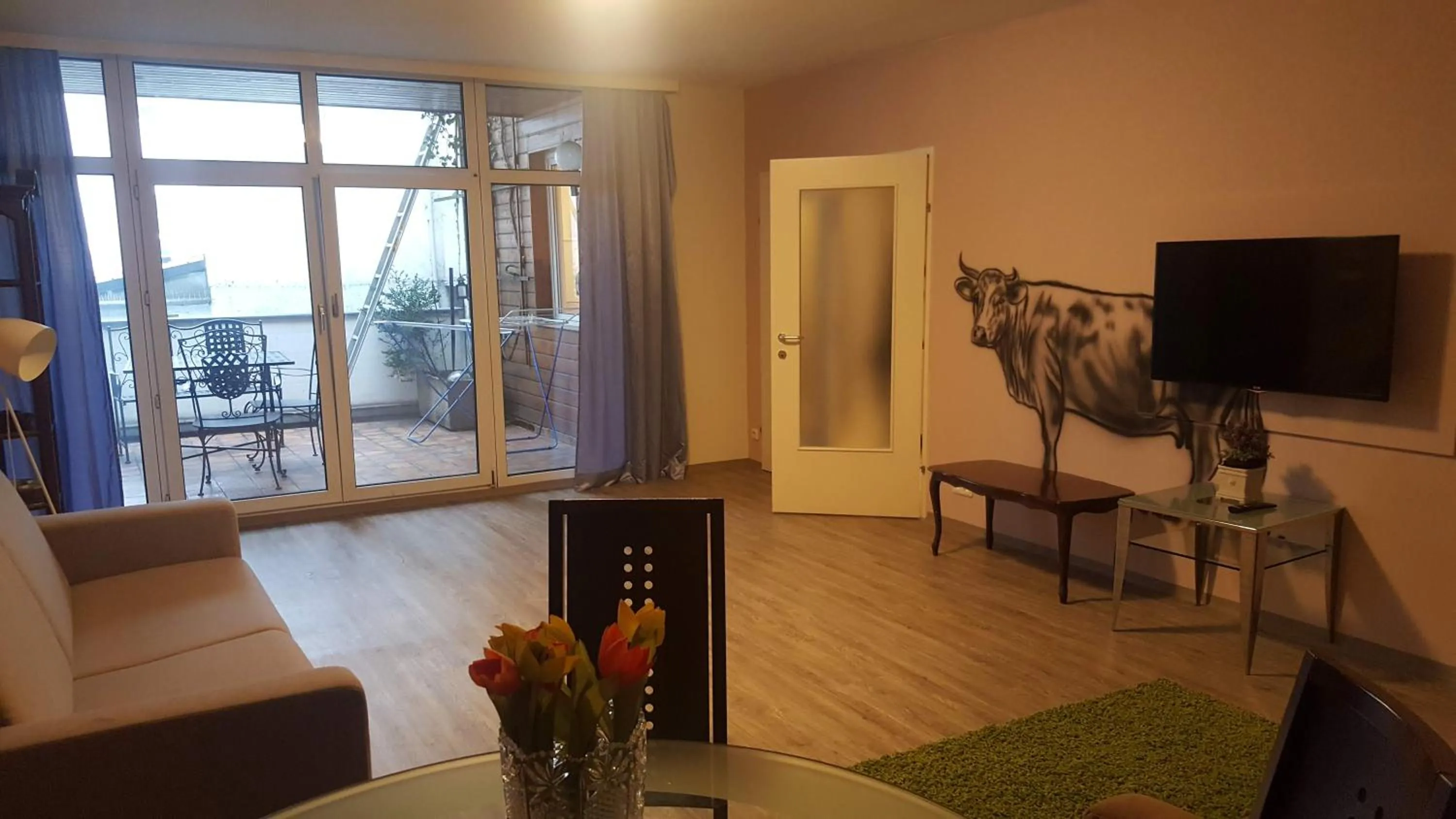 Living room in Mama Muh Self-Check-in