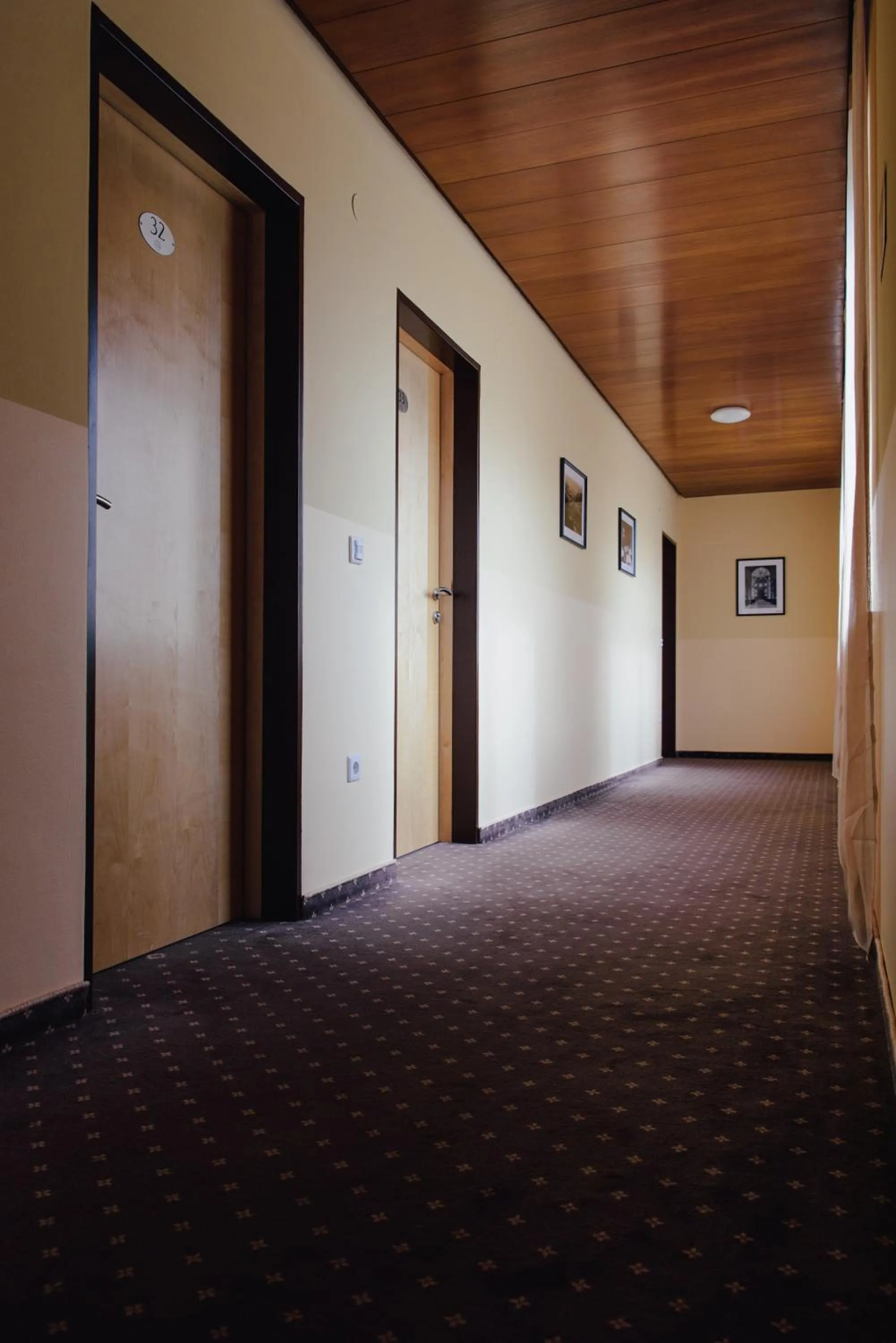 Staff in Hotel Drei Kreuz - Self Check In