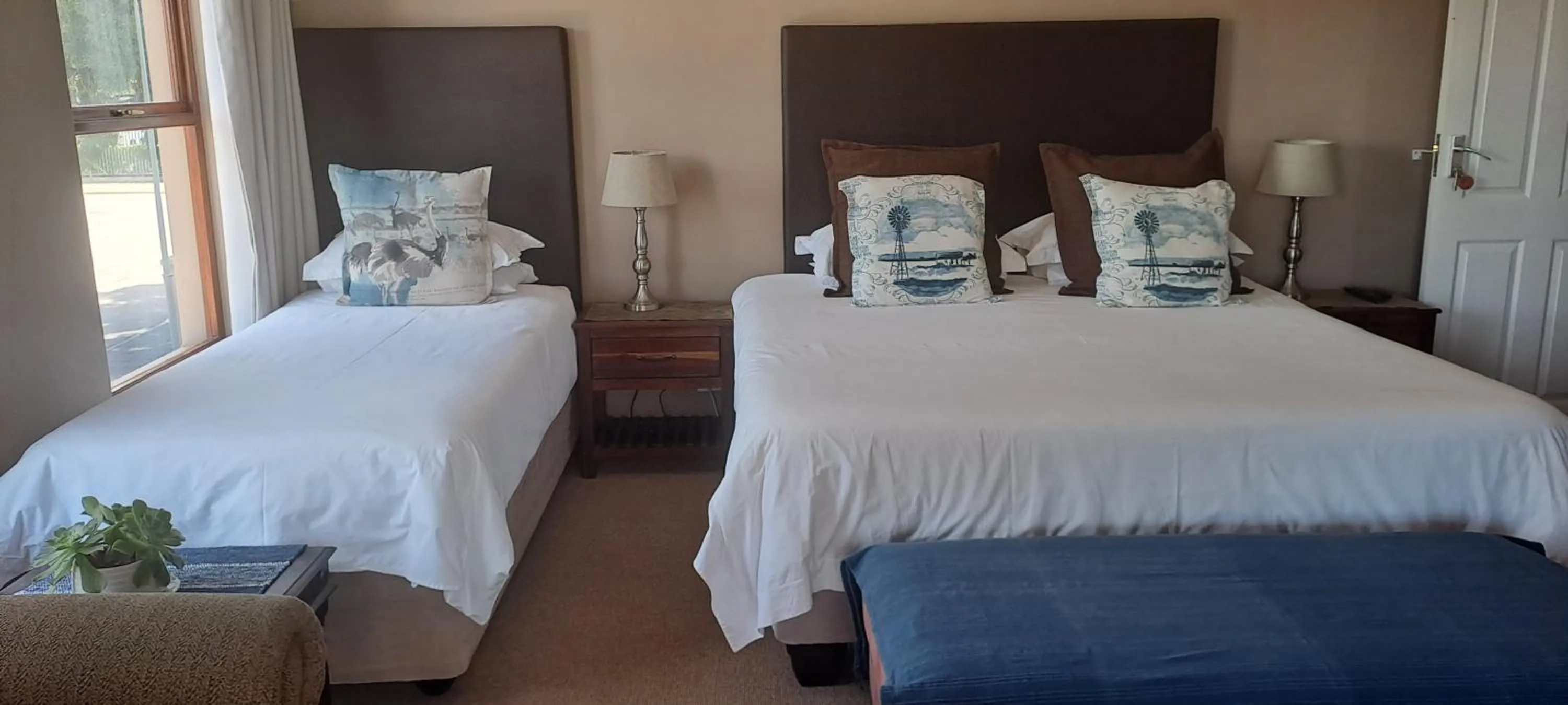 Bed in Karoo Sun Boutique Guest House