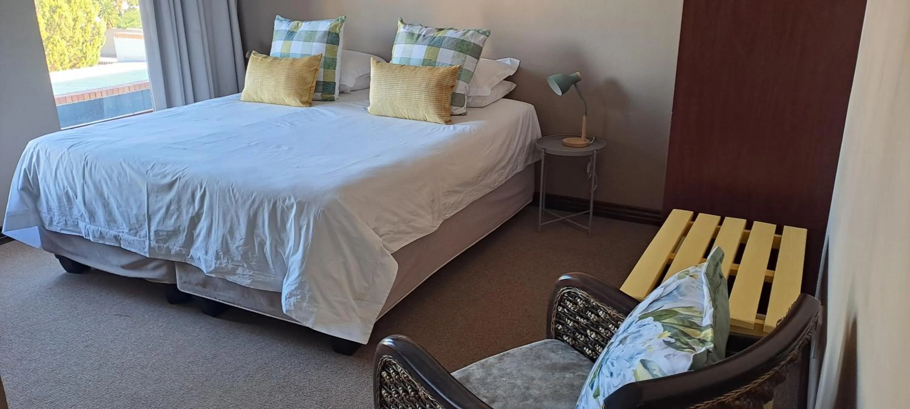 Bed in Karoo Sun Boutique Guest House