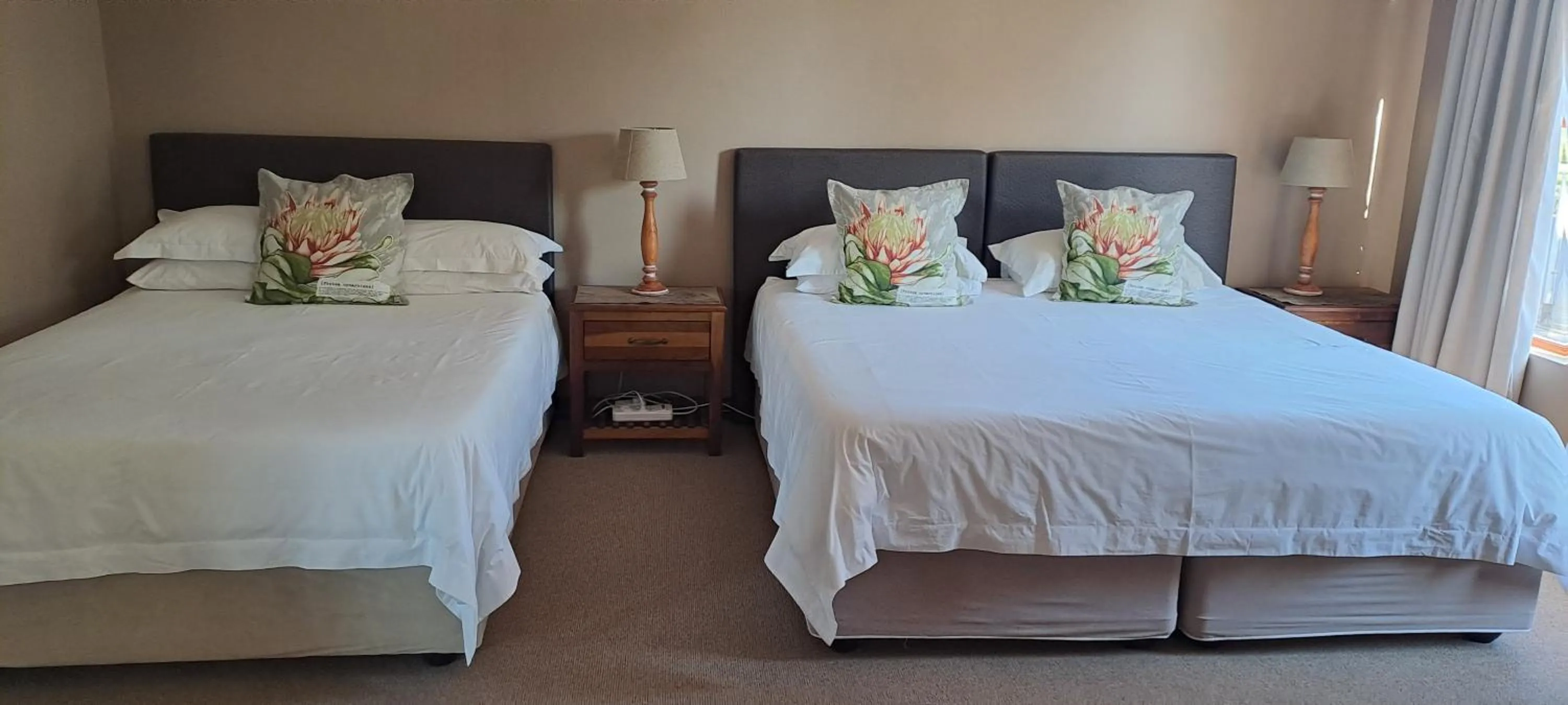 Bed in Karoo Sun Boutique Guest House