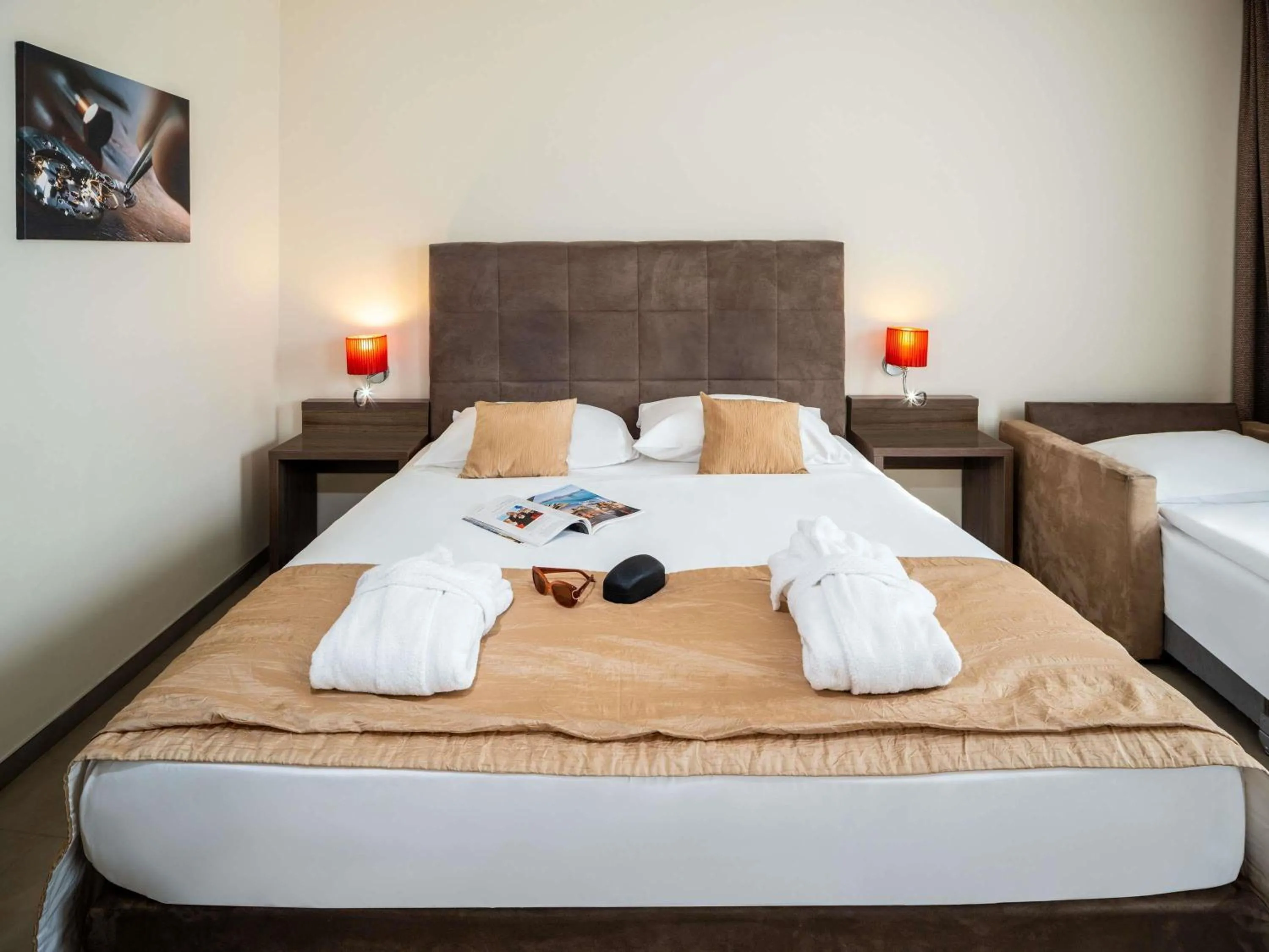 Bedroom, Bed in Hotel Mercure Graz City