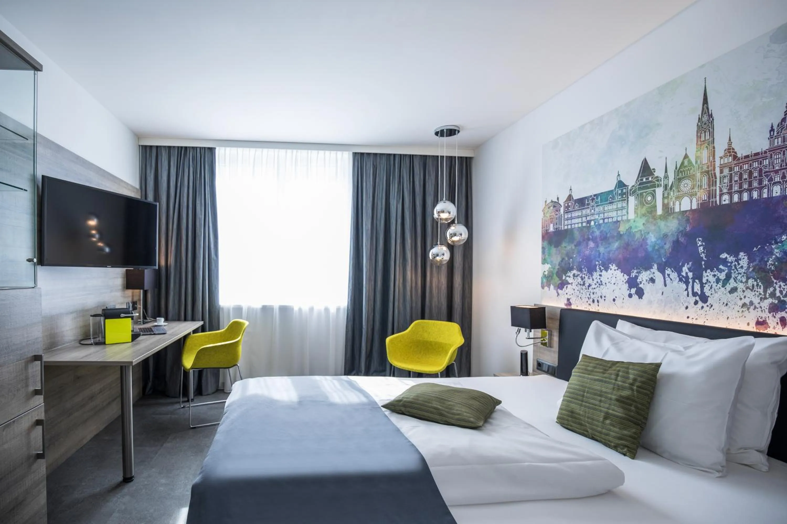 TV and multimedia, Bed in Hotel Mercure Graz City