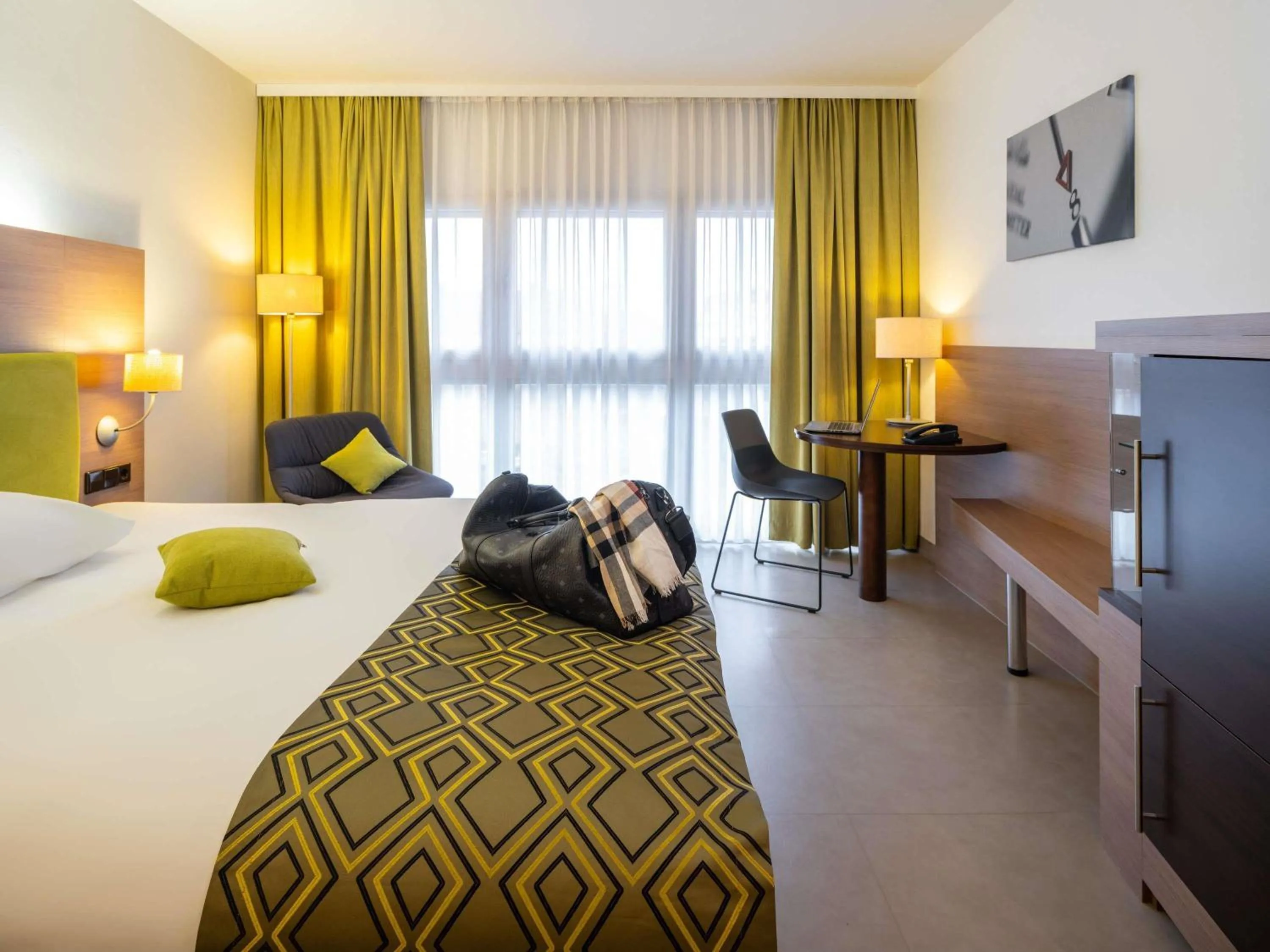 Bedroom, Bed in Hotel Mercure Graz City