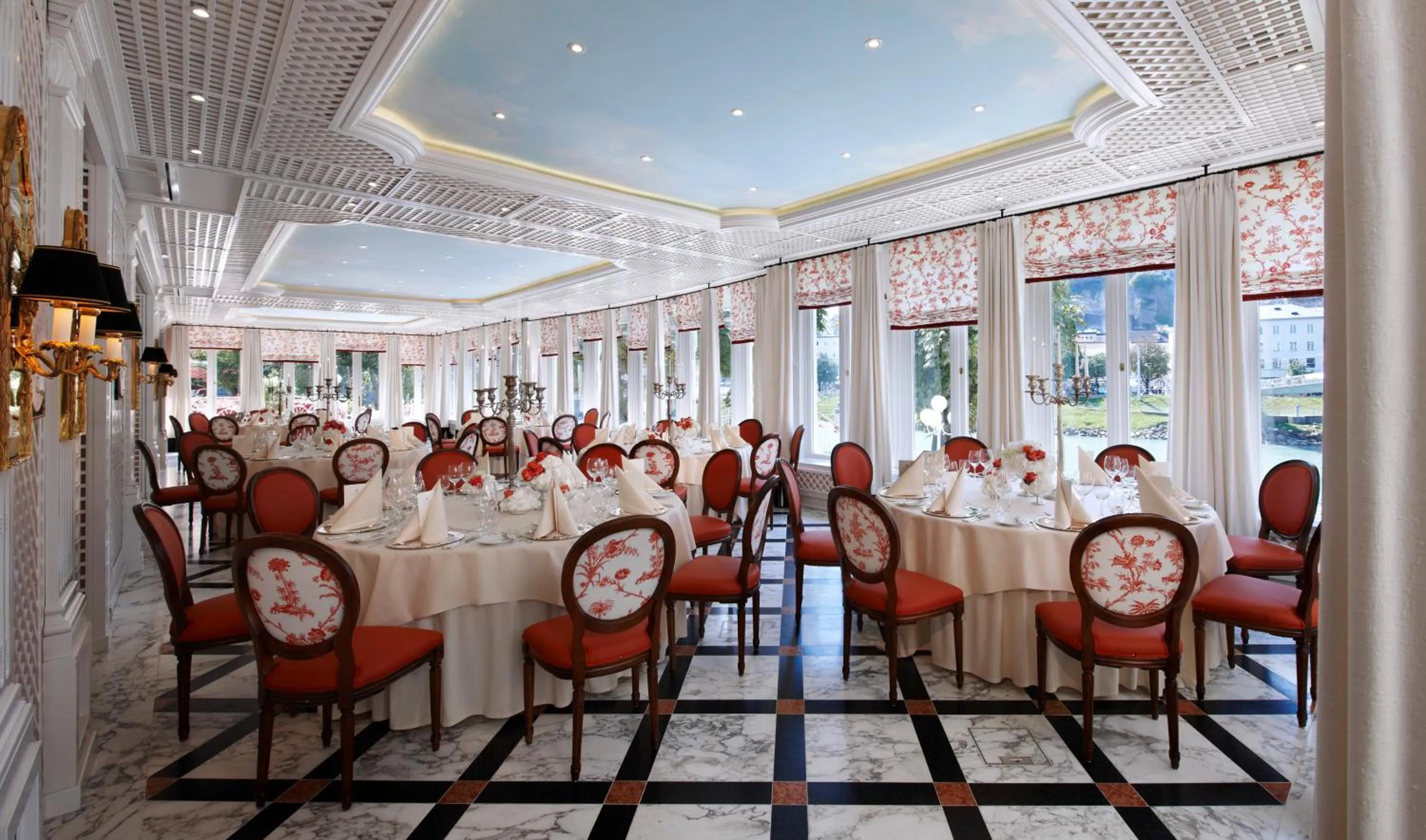 Restaurant/places to eat in Hotel Sacher Salzburg
