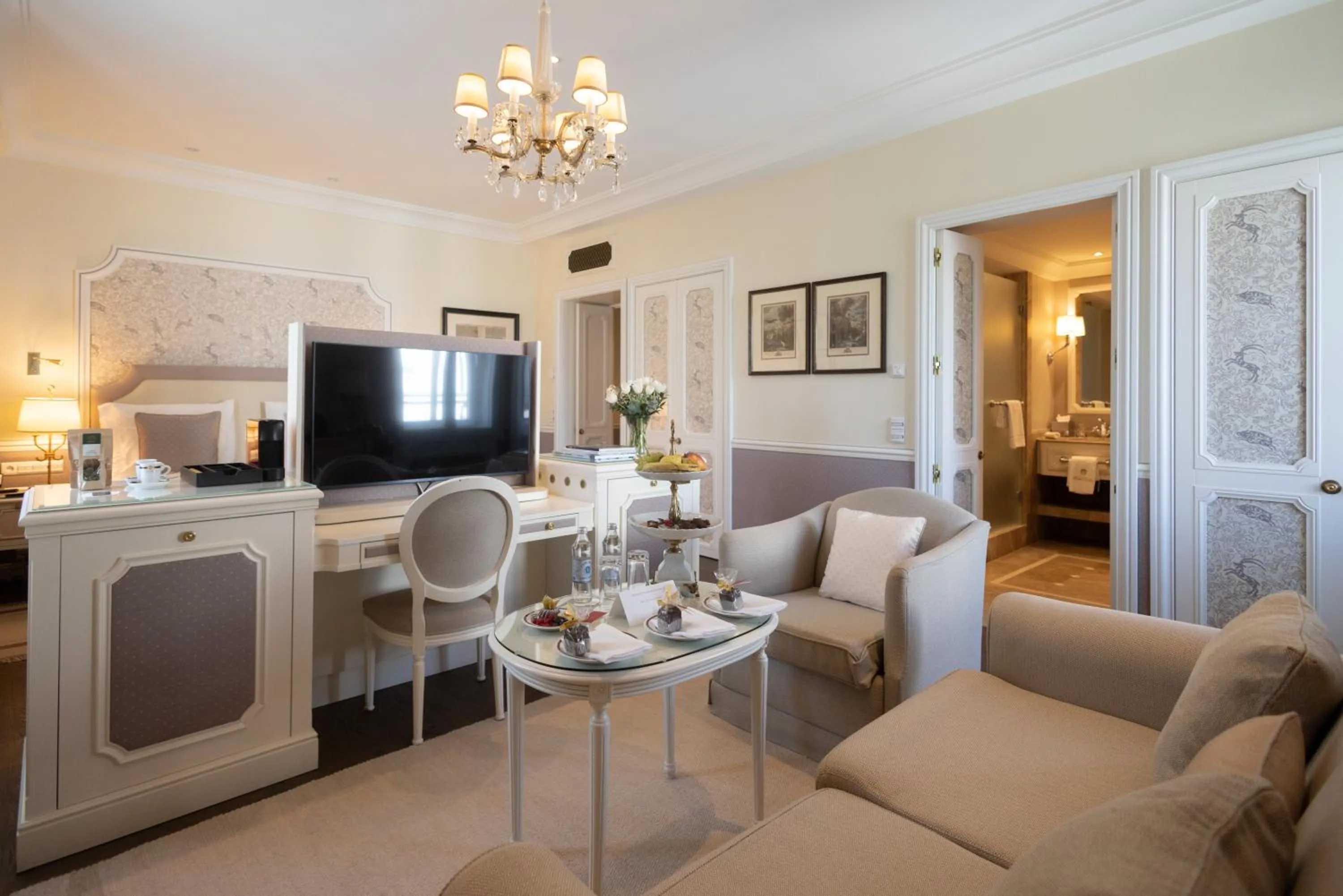 Seating area in Hotel Sacher Salzburg