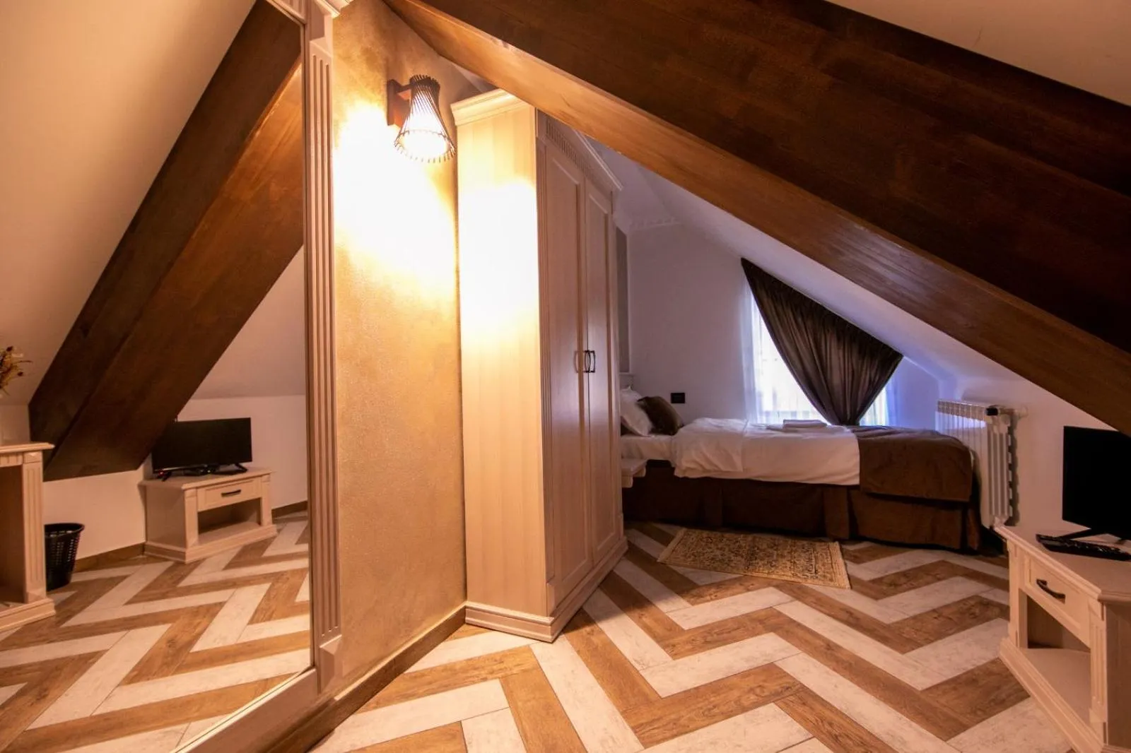 Hanul Tentea-Pasul Gutai