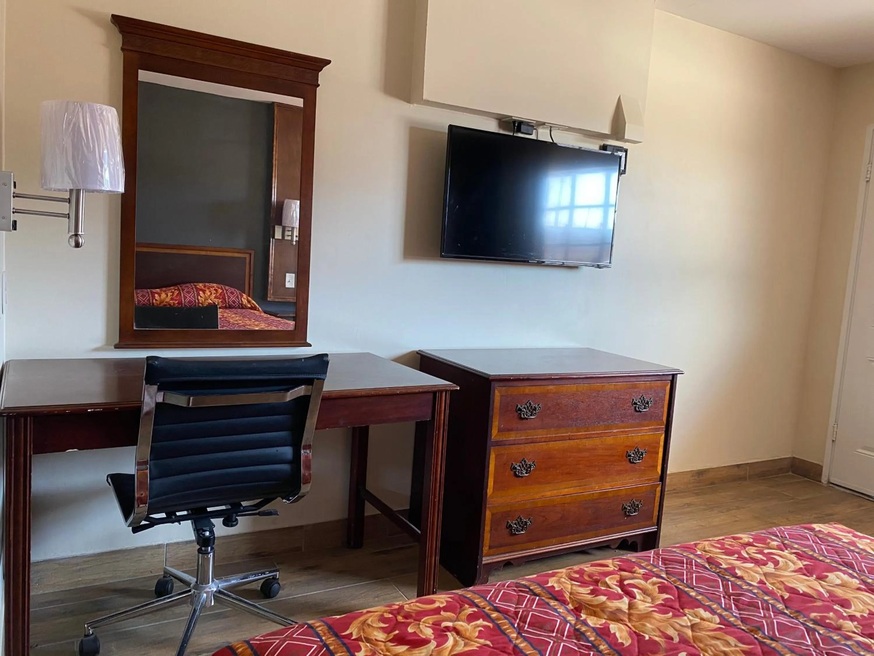 TV and multimedia in Relax Inn-Plaquemine