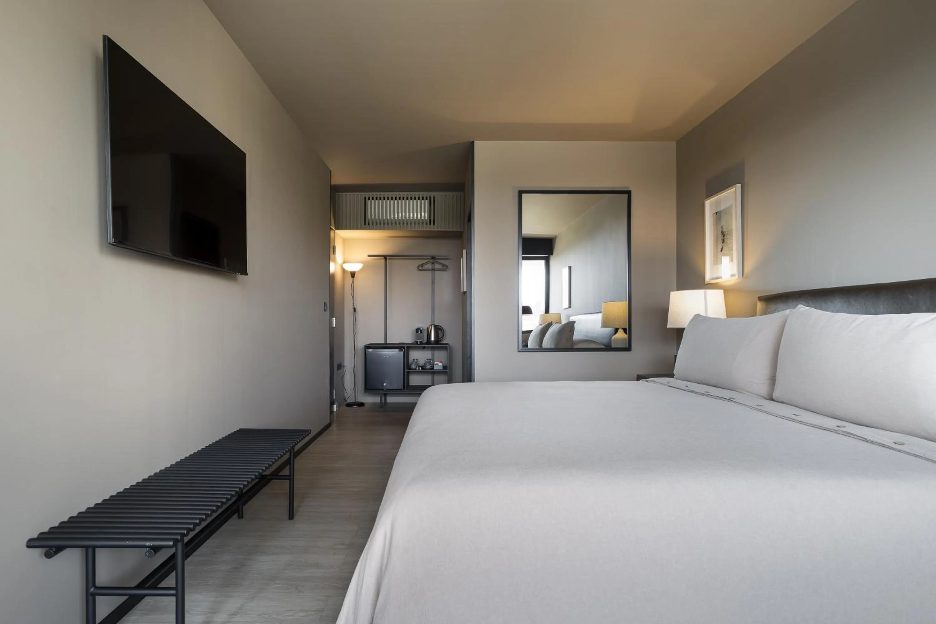 Photo of the whole room, Bed in Bellwort Hotel