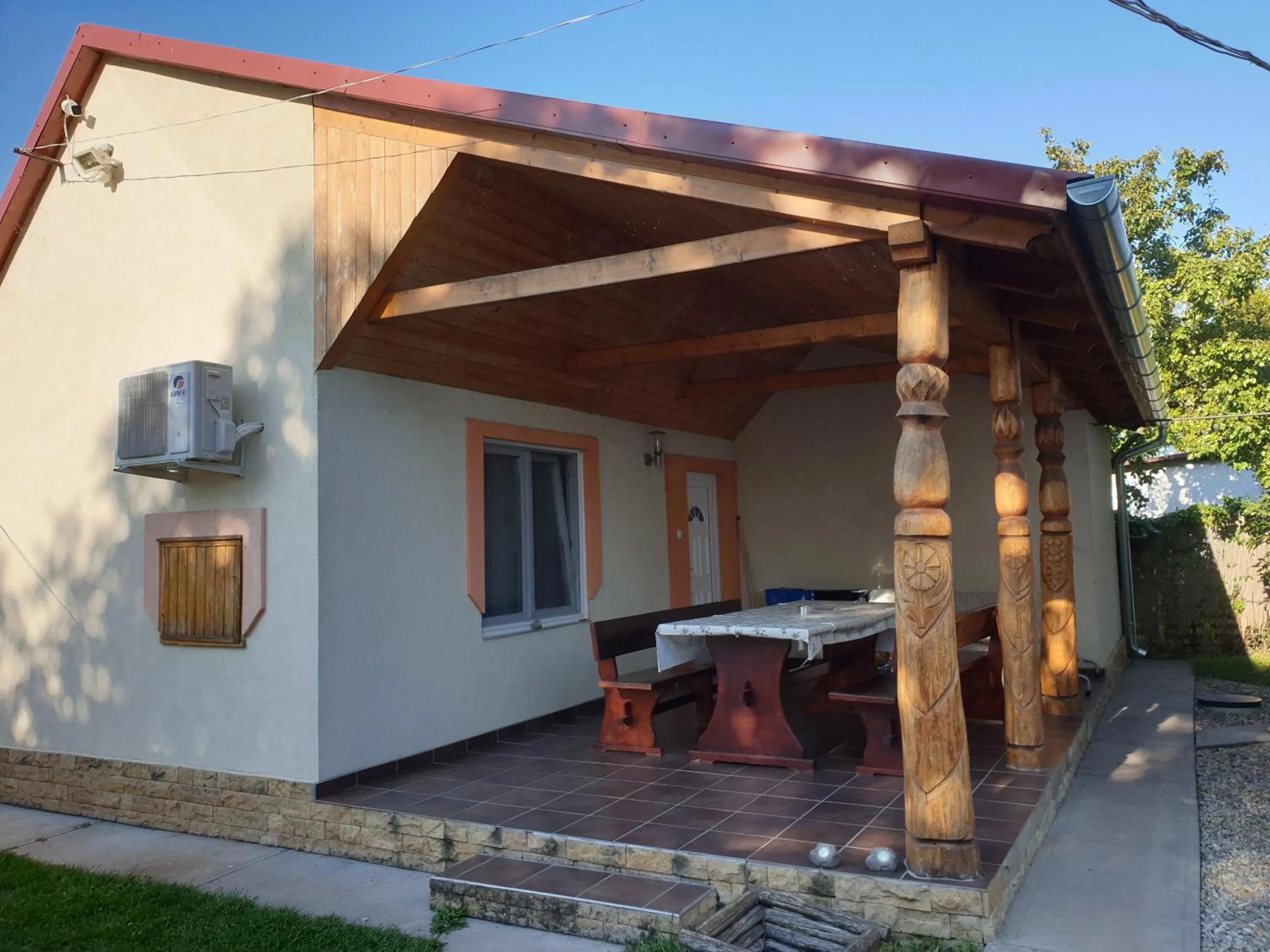 Superior Two-Bedroom House - single occupancy in Famvarga Apartmanház