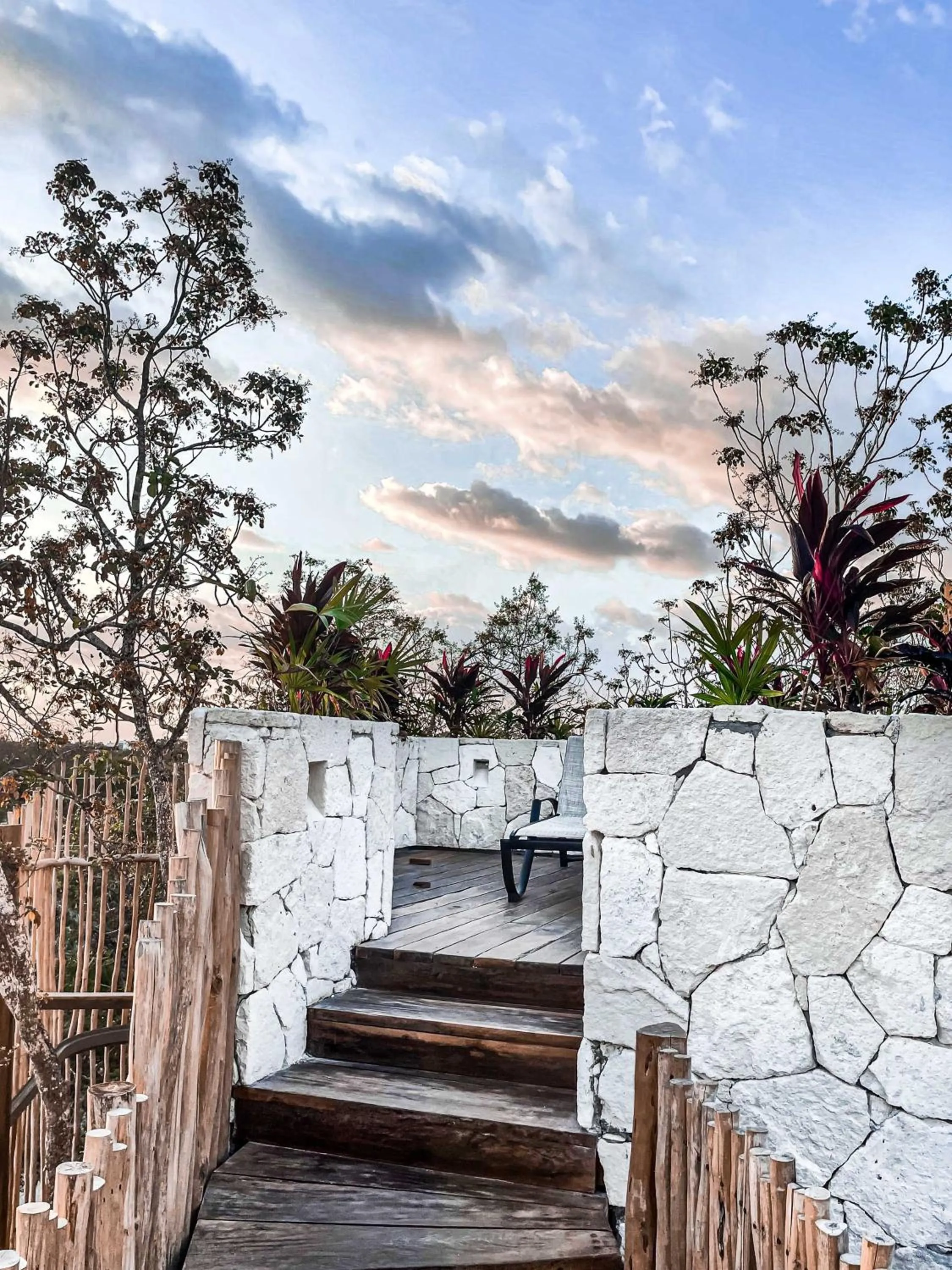 Property building in Vida Jungle Boho Apart 14 with special fee to access Hotel Bardo