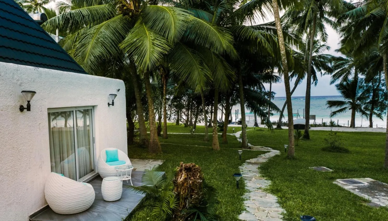 Searenity Beach Villa