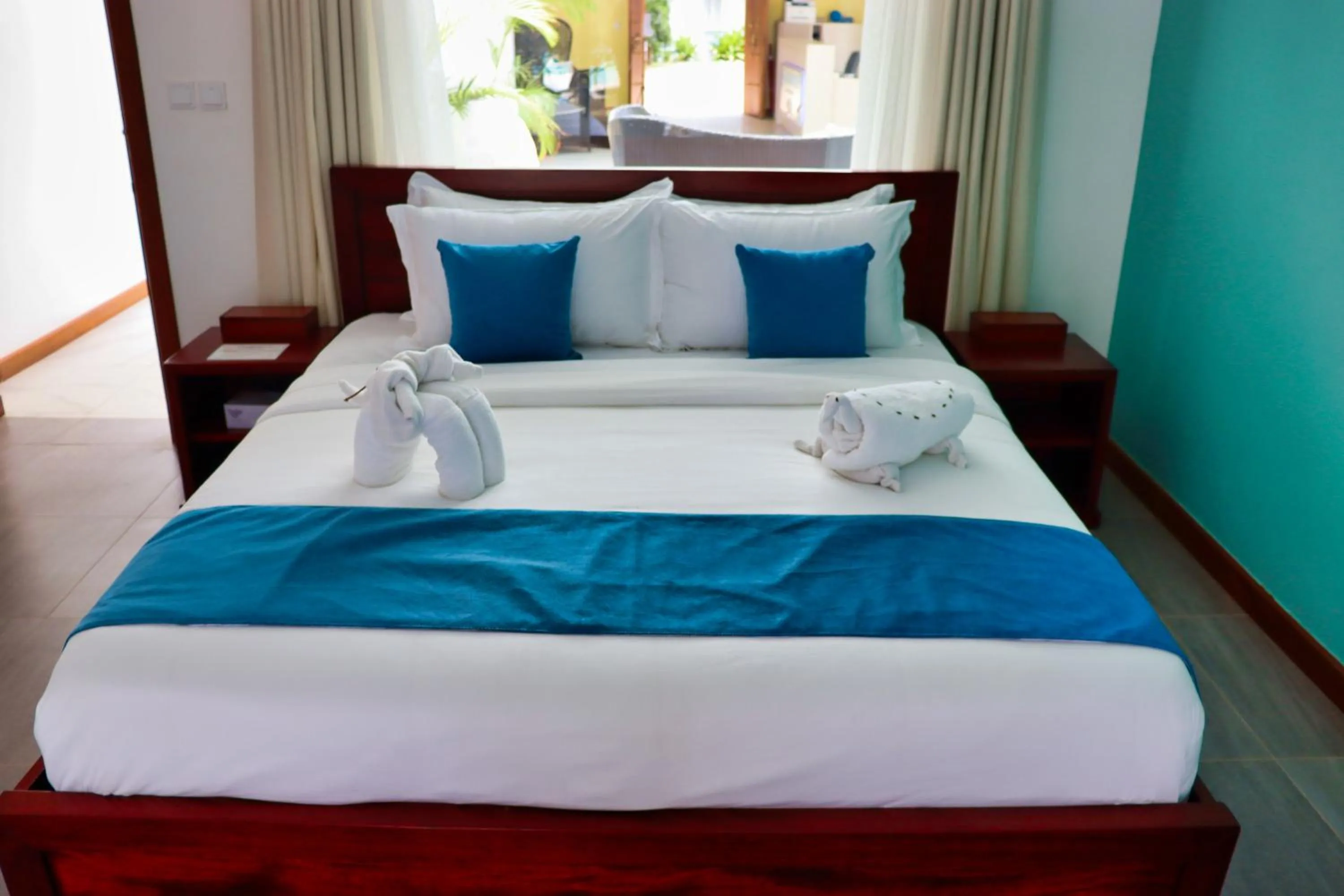 Bed in Searenity Beach Villa