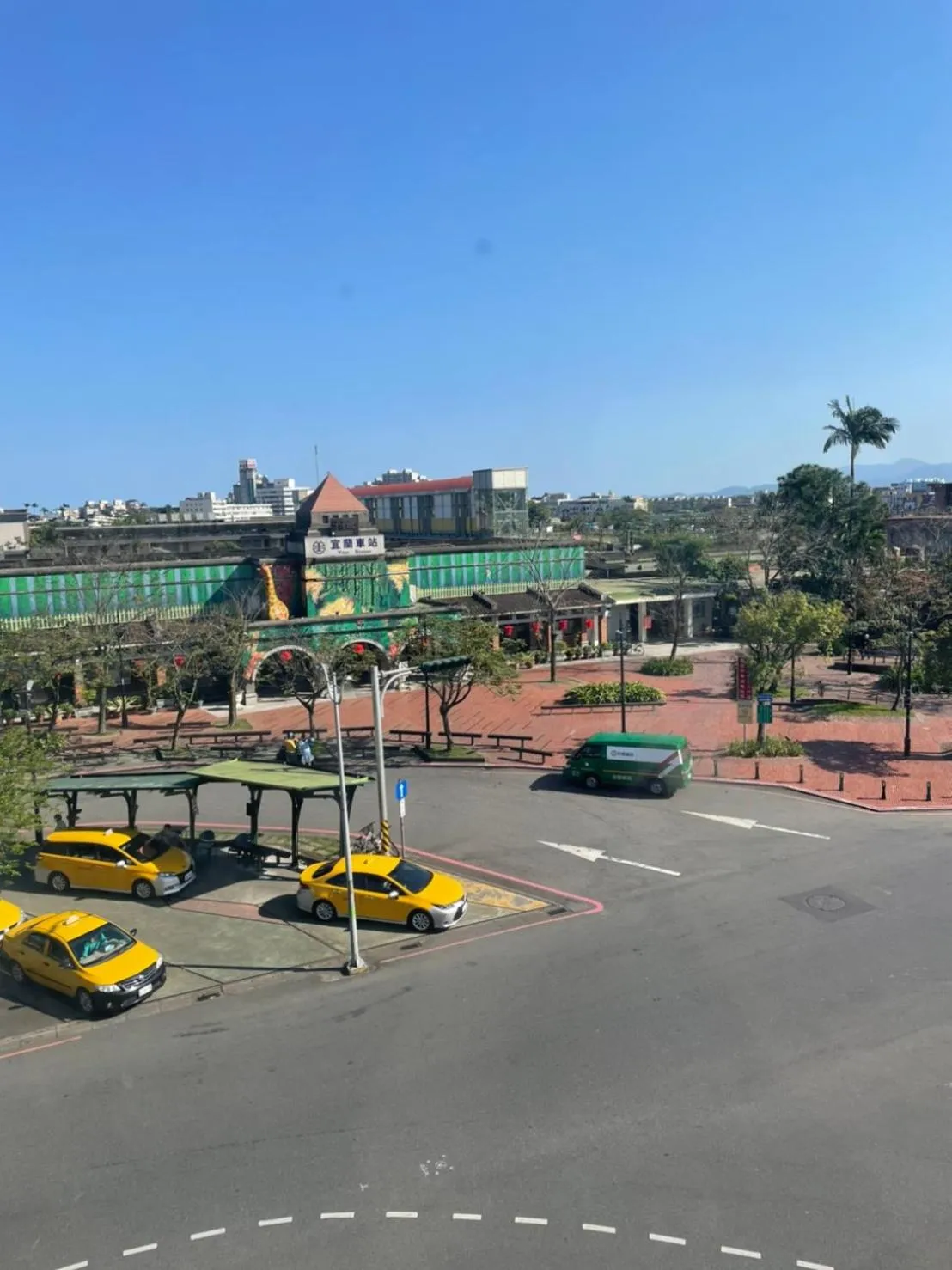 Neighbourhood in One Night Hostel