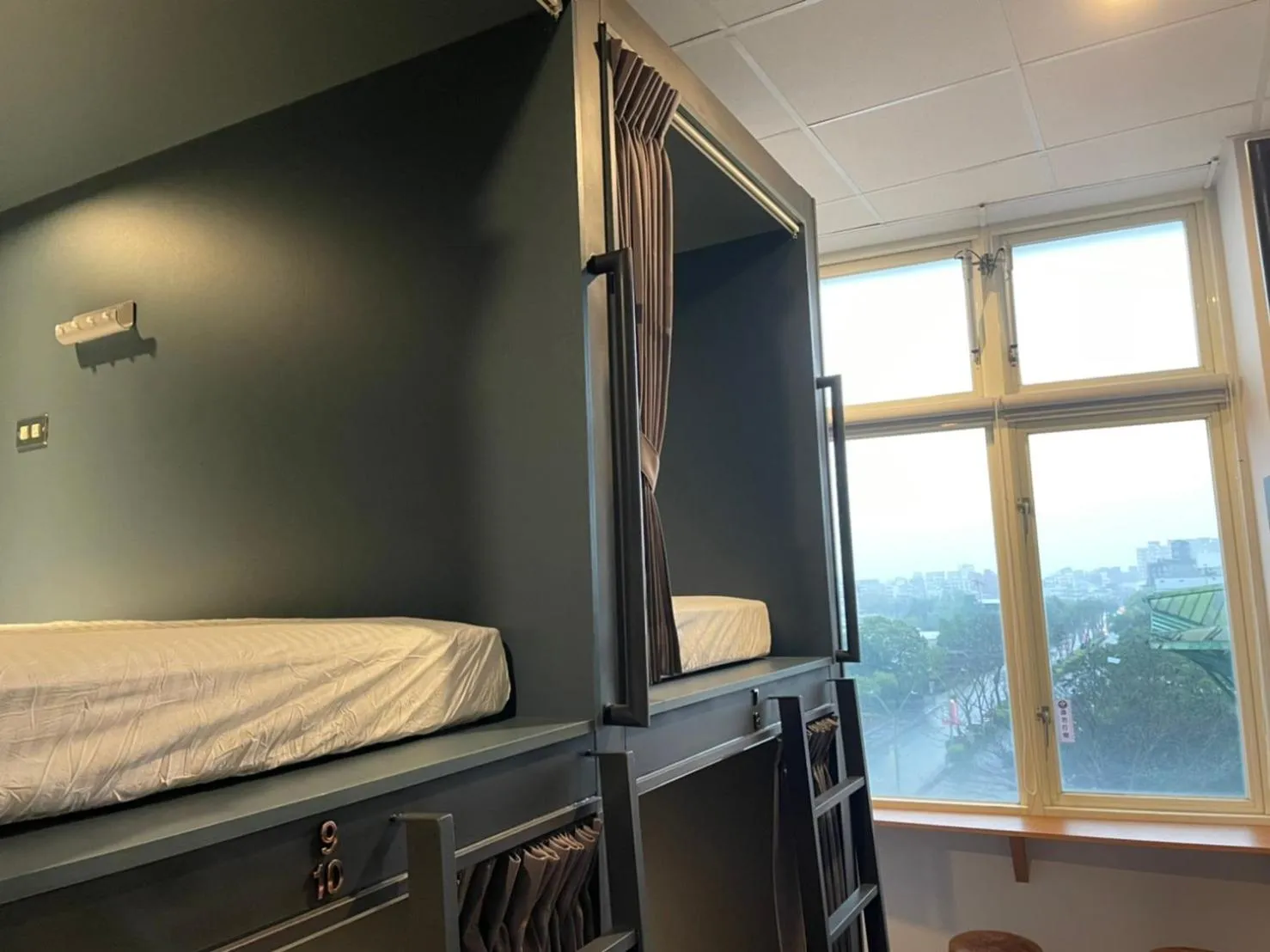 Bed in One Night Hostel