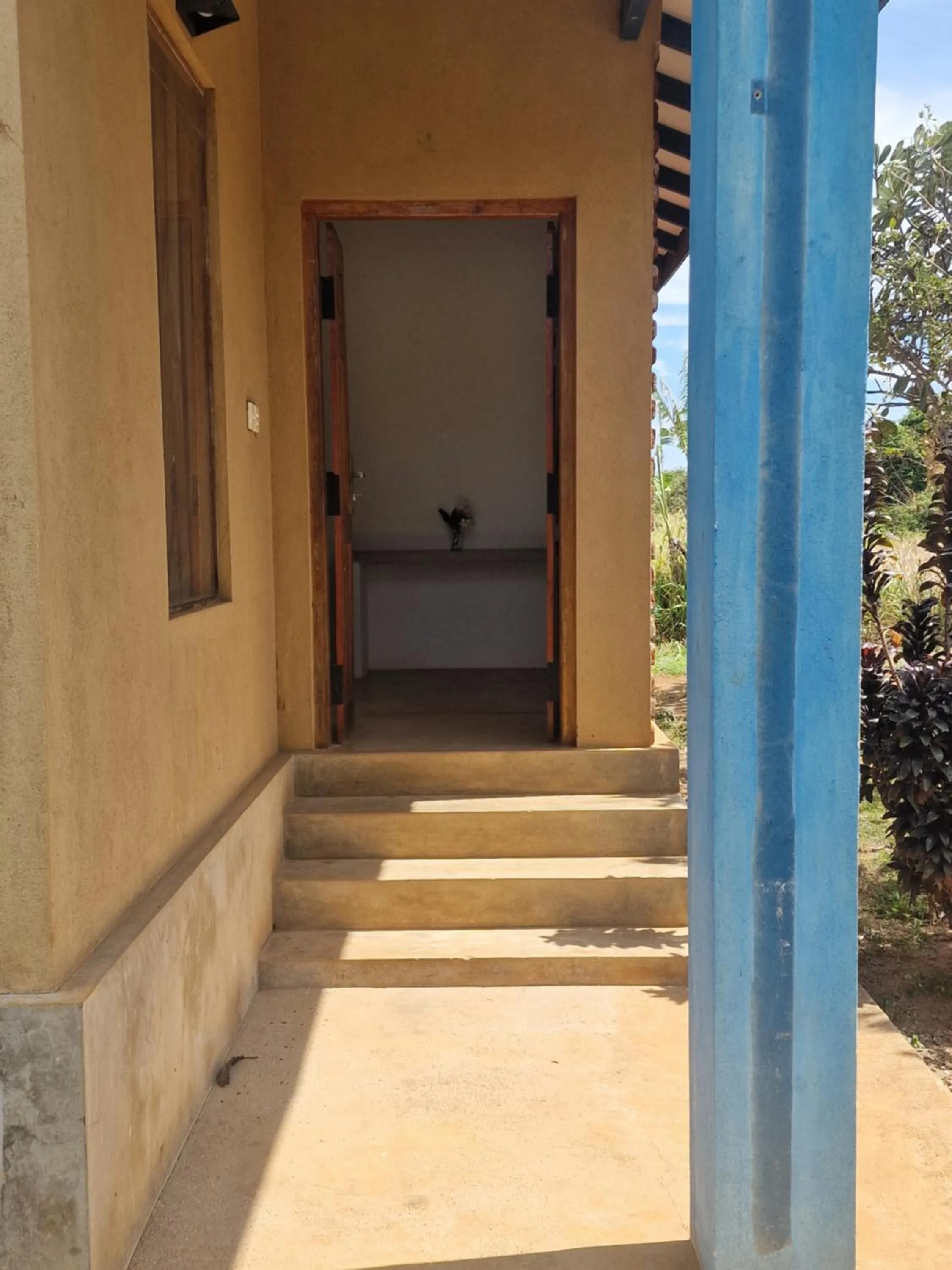 Facade/entrance in Birdwing Sigiriya